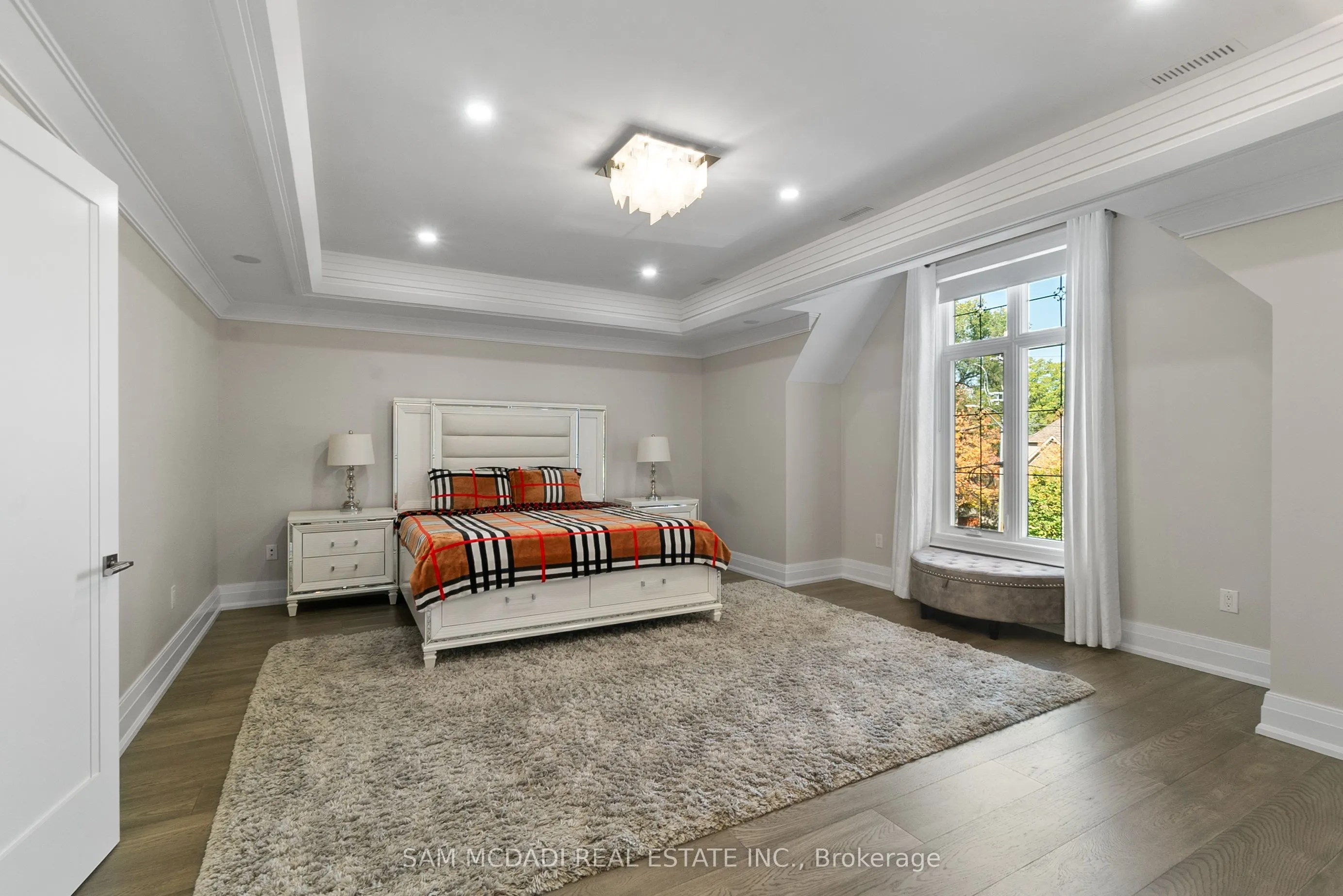 1160 Birchview Drive