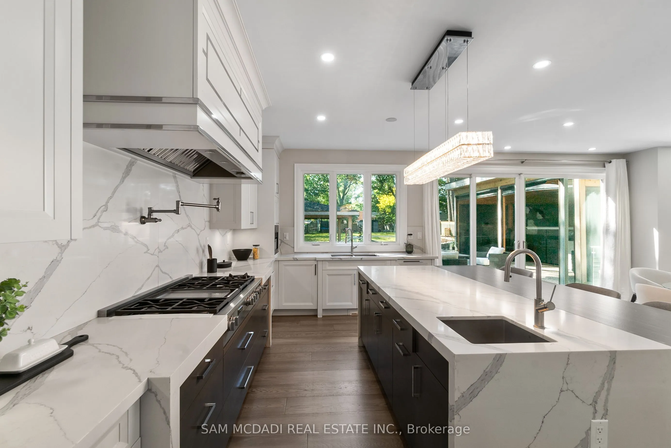 1160 Birchview Drive