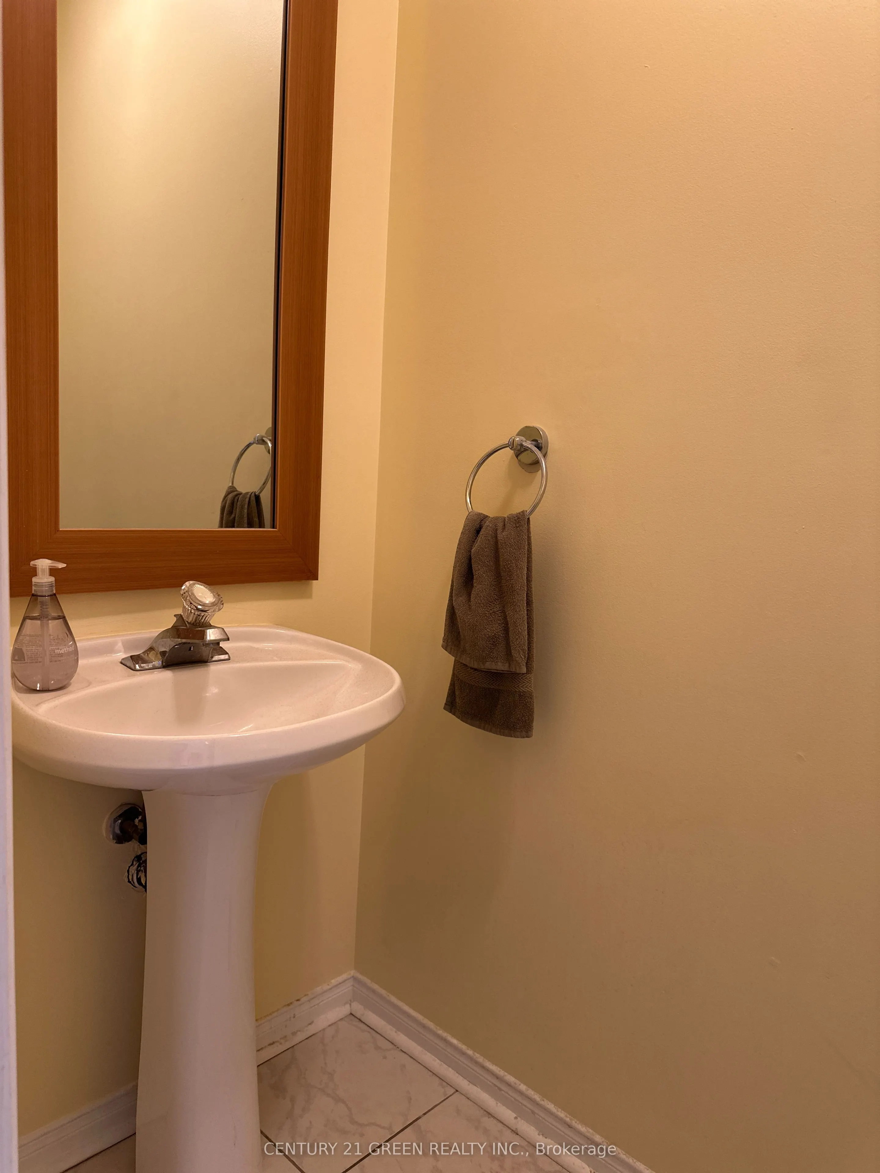 5530 Glen Erin Drive W, #28
