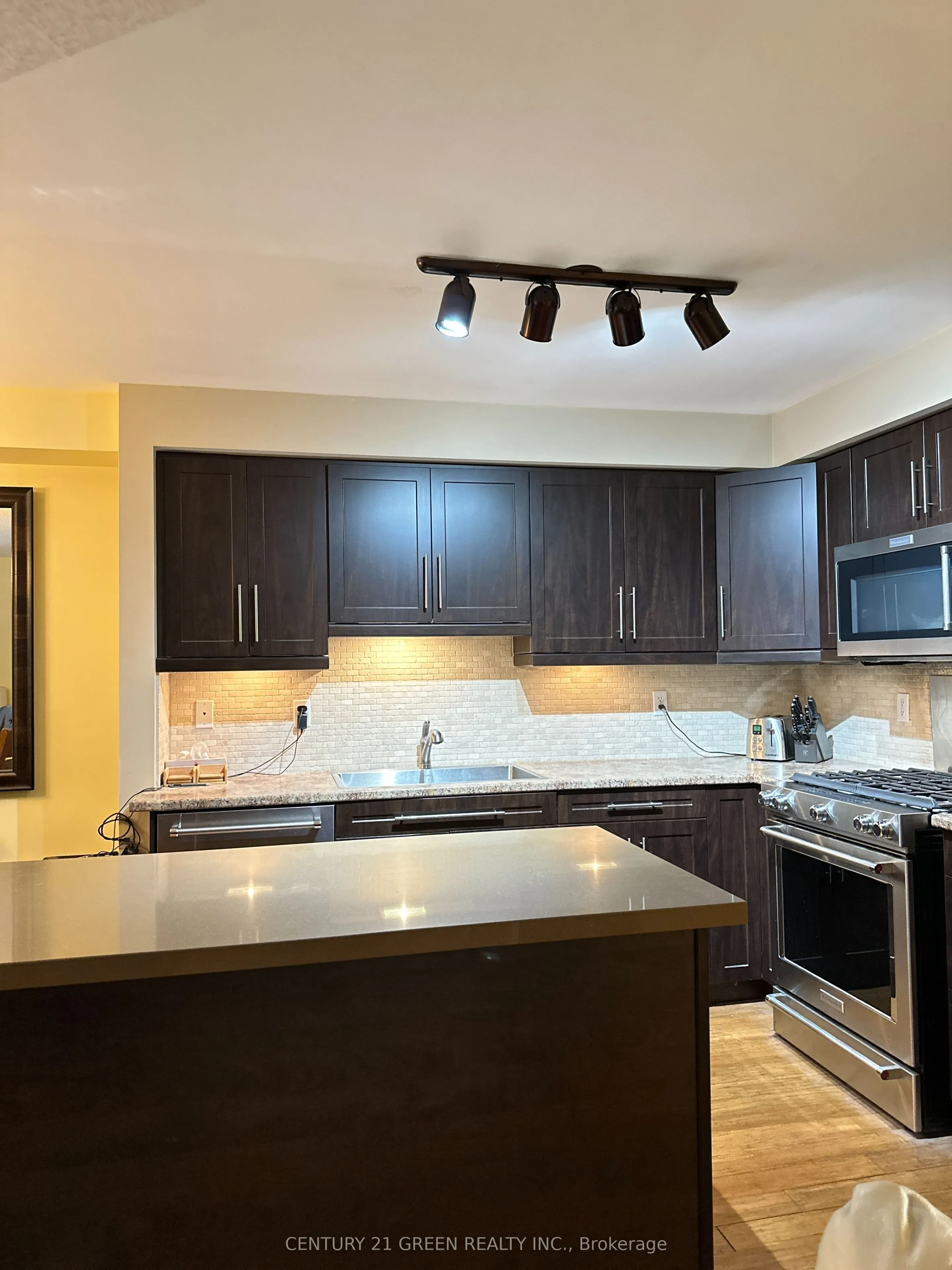 5530 Glen Erin Drive W, #28