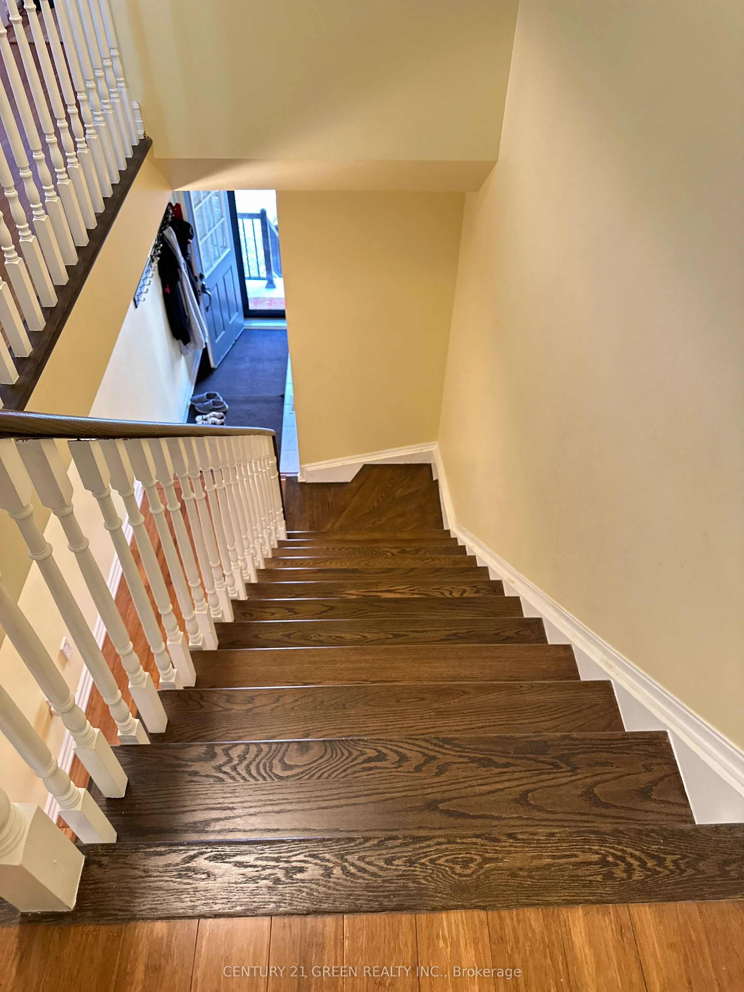 5530 Glen Erin Drive W, #28
