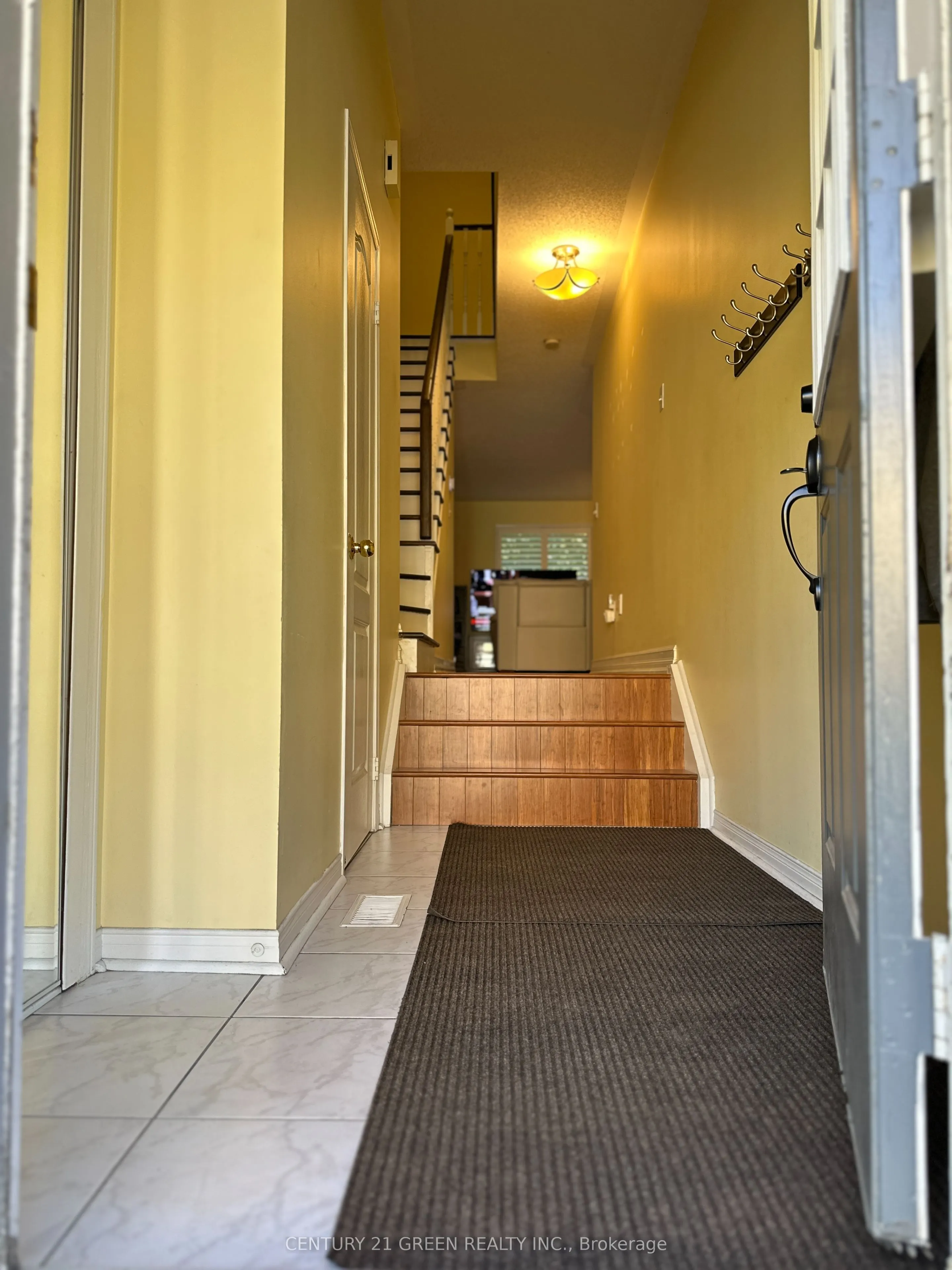 5530 Glen Erin Drive W, #28