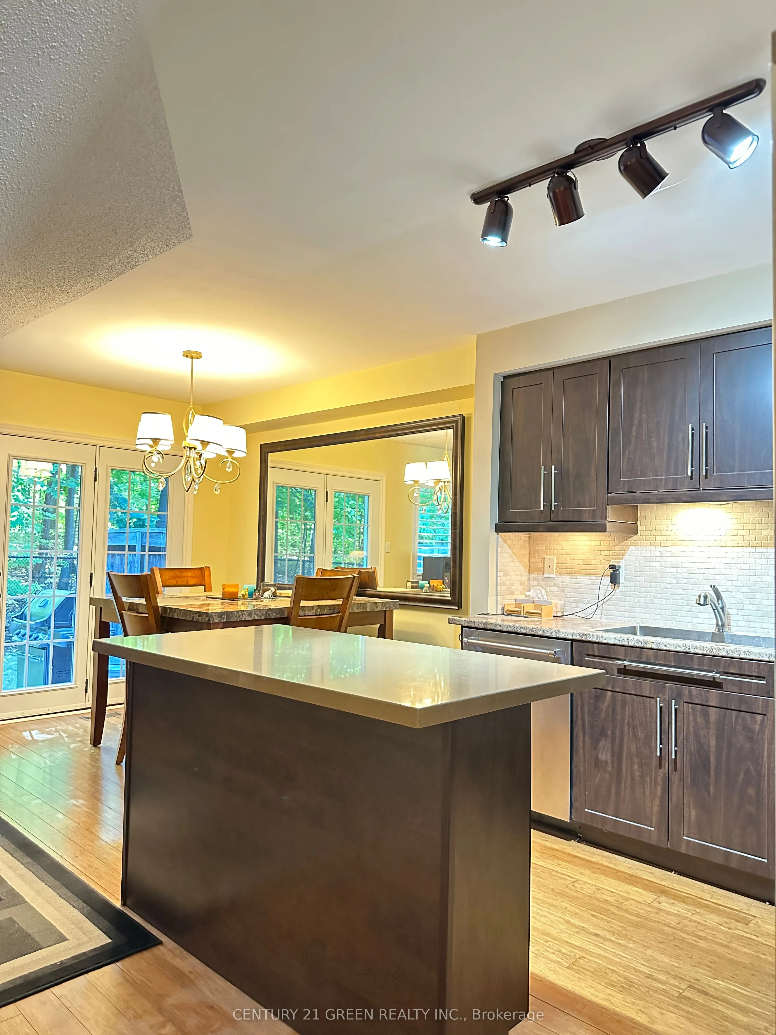 5530 Glen Erin Drive W, #28