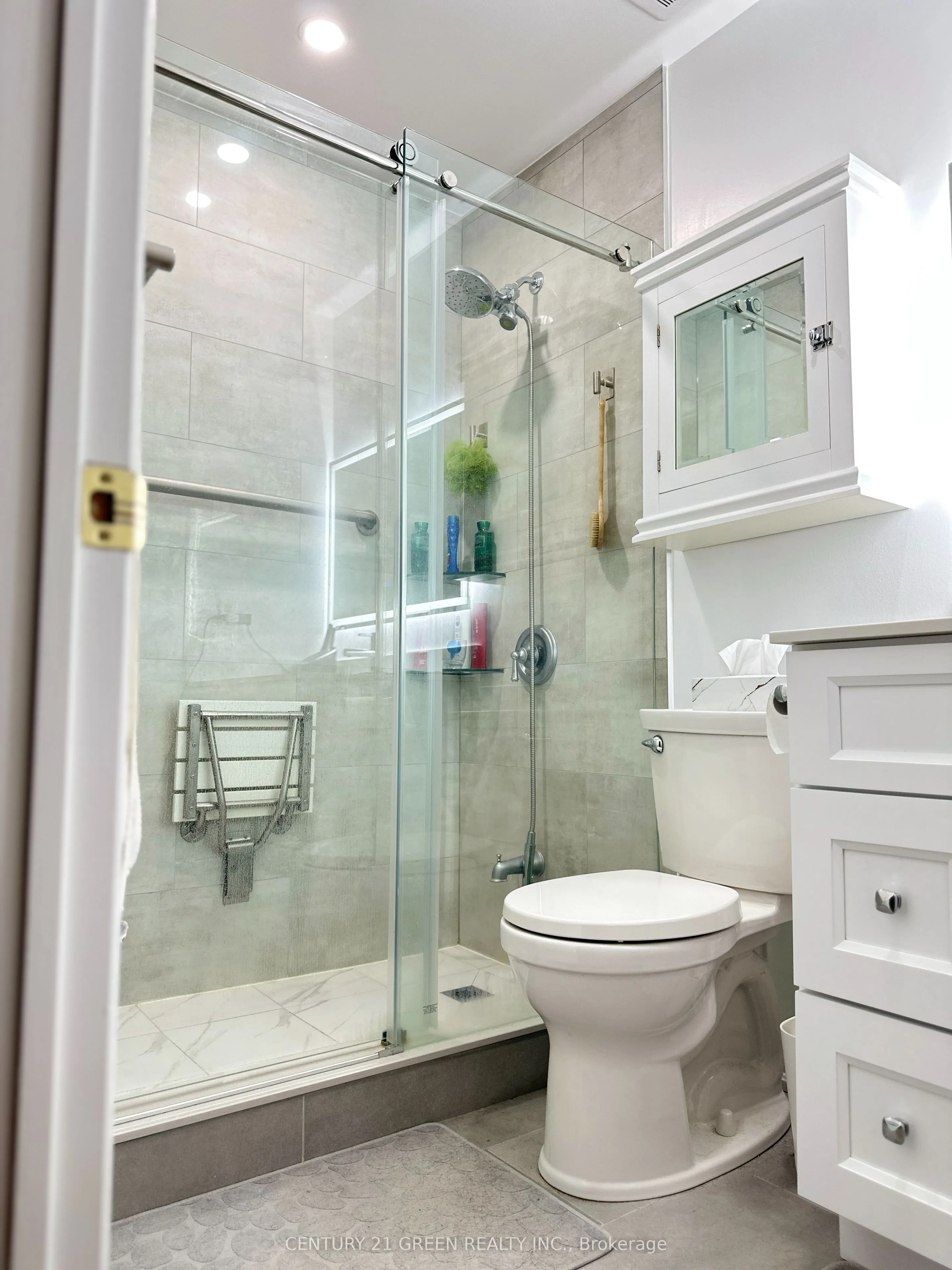5530 Glen Erin Drive W, #28