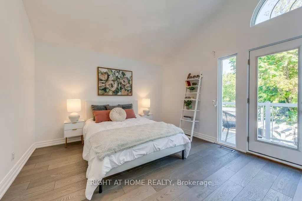 43 South Kingsway