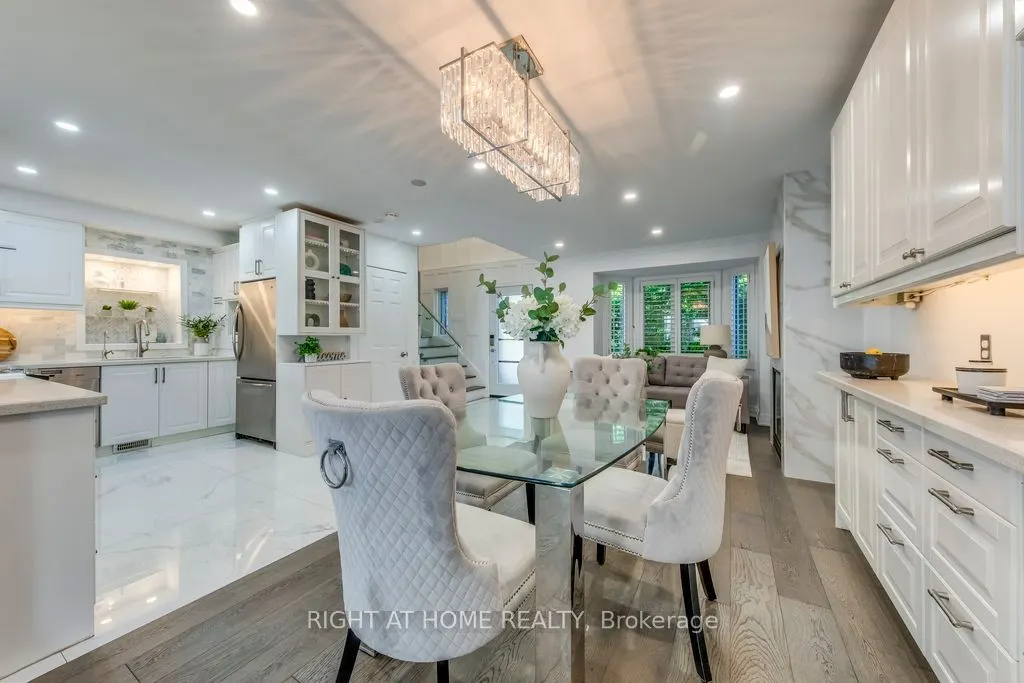 43 South Kingsway