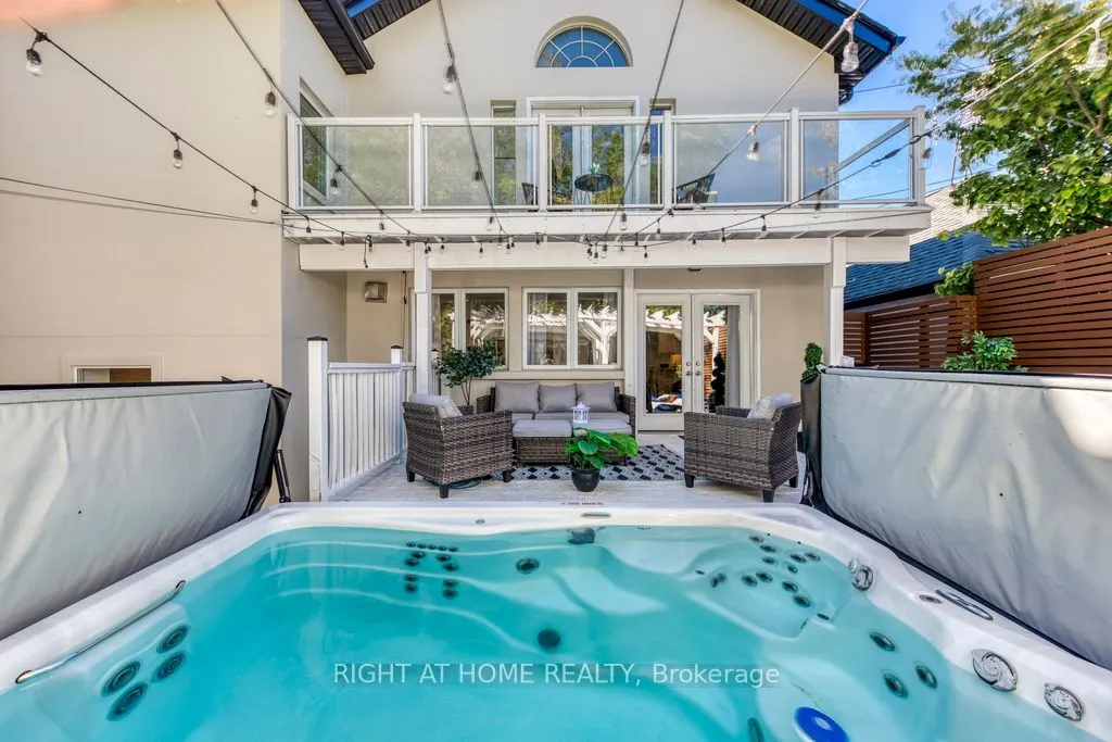 43 South Kingsway