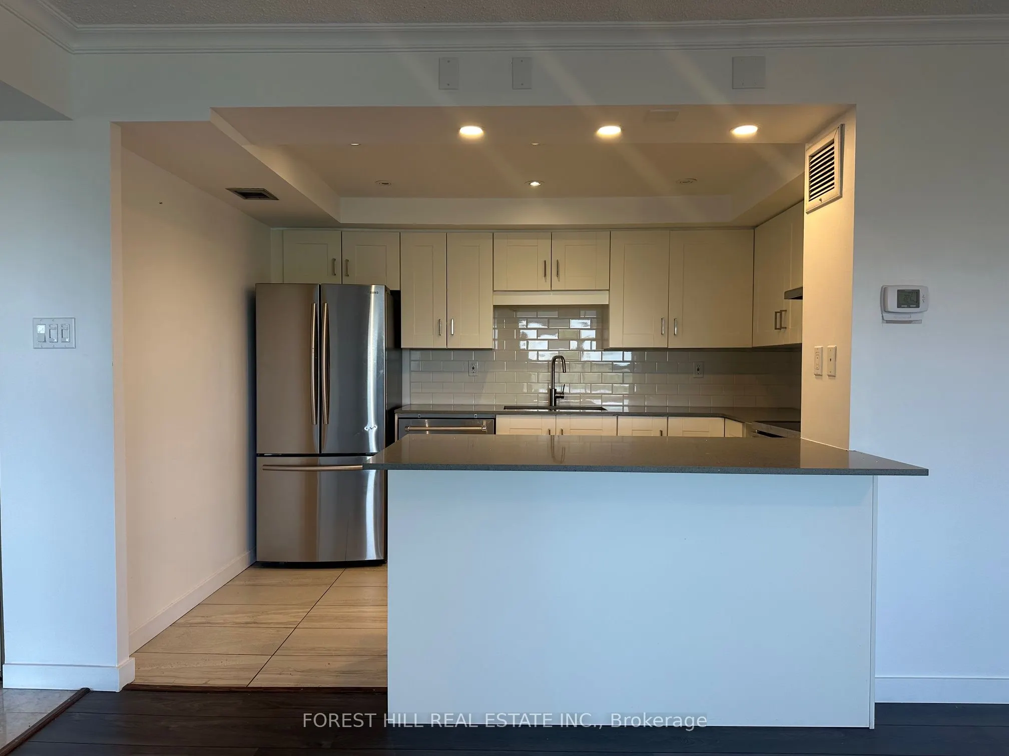 1300 Bloor Street, #905