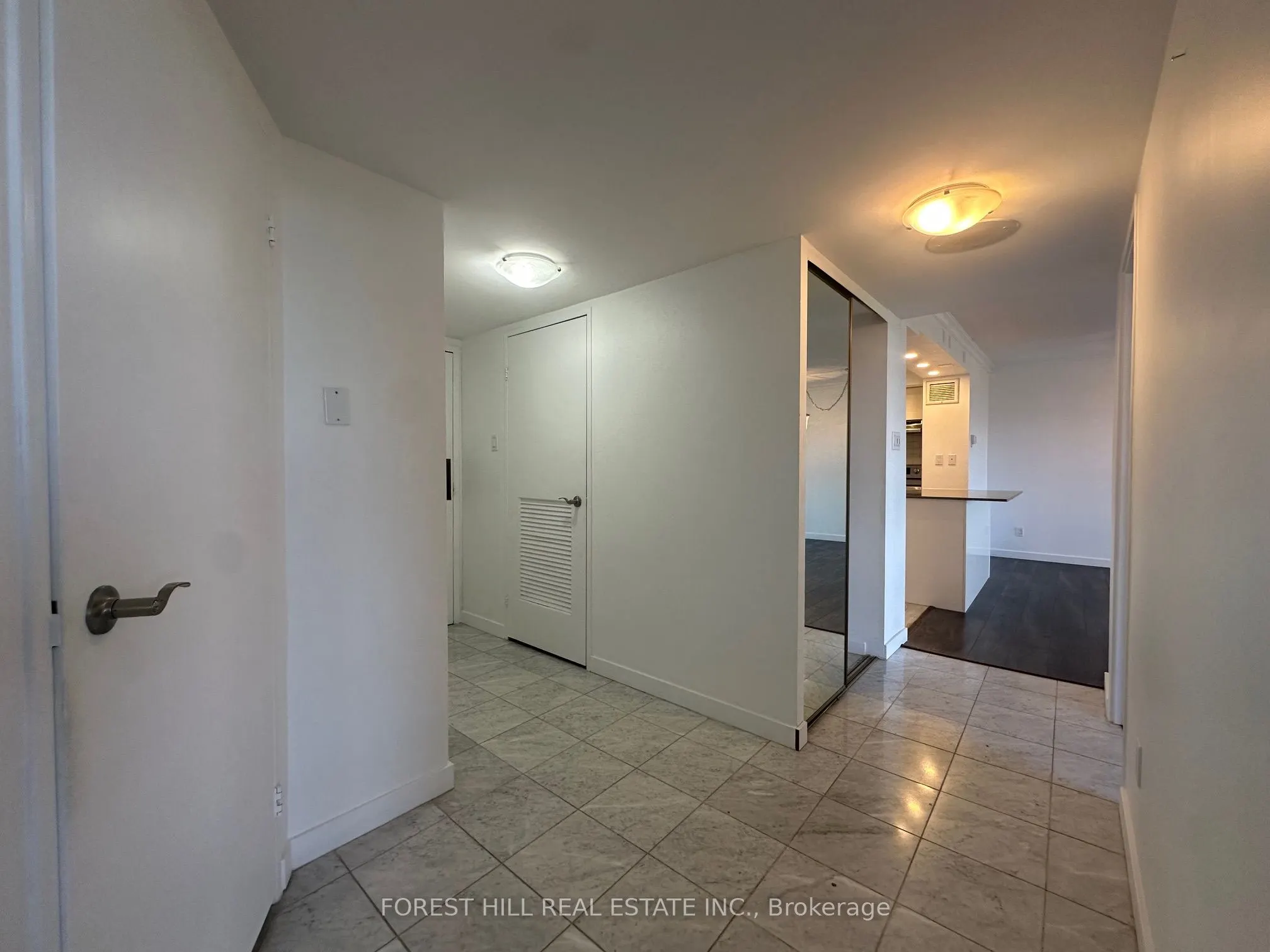 1300 Bloor Street, #905