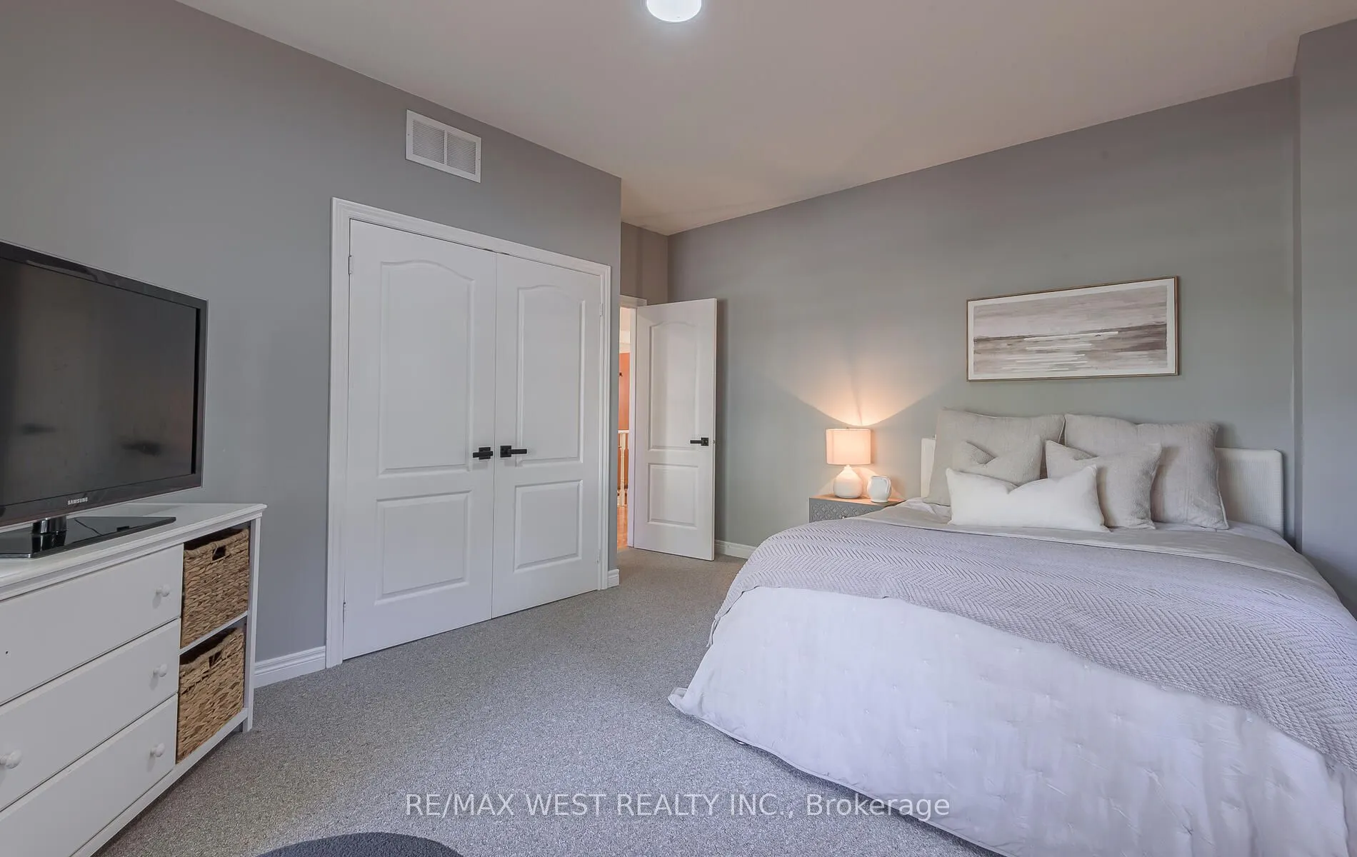 41 North Riverdale Drive