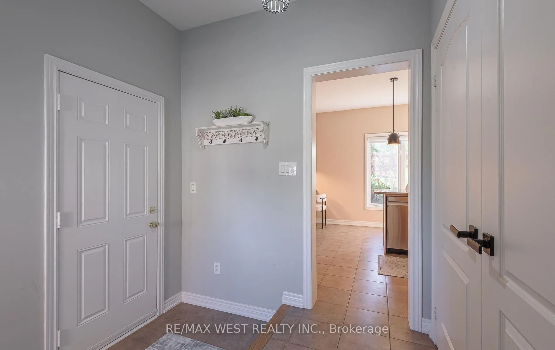 41 North Riverdale Drive