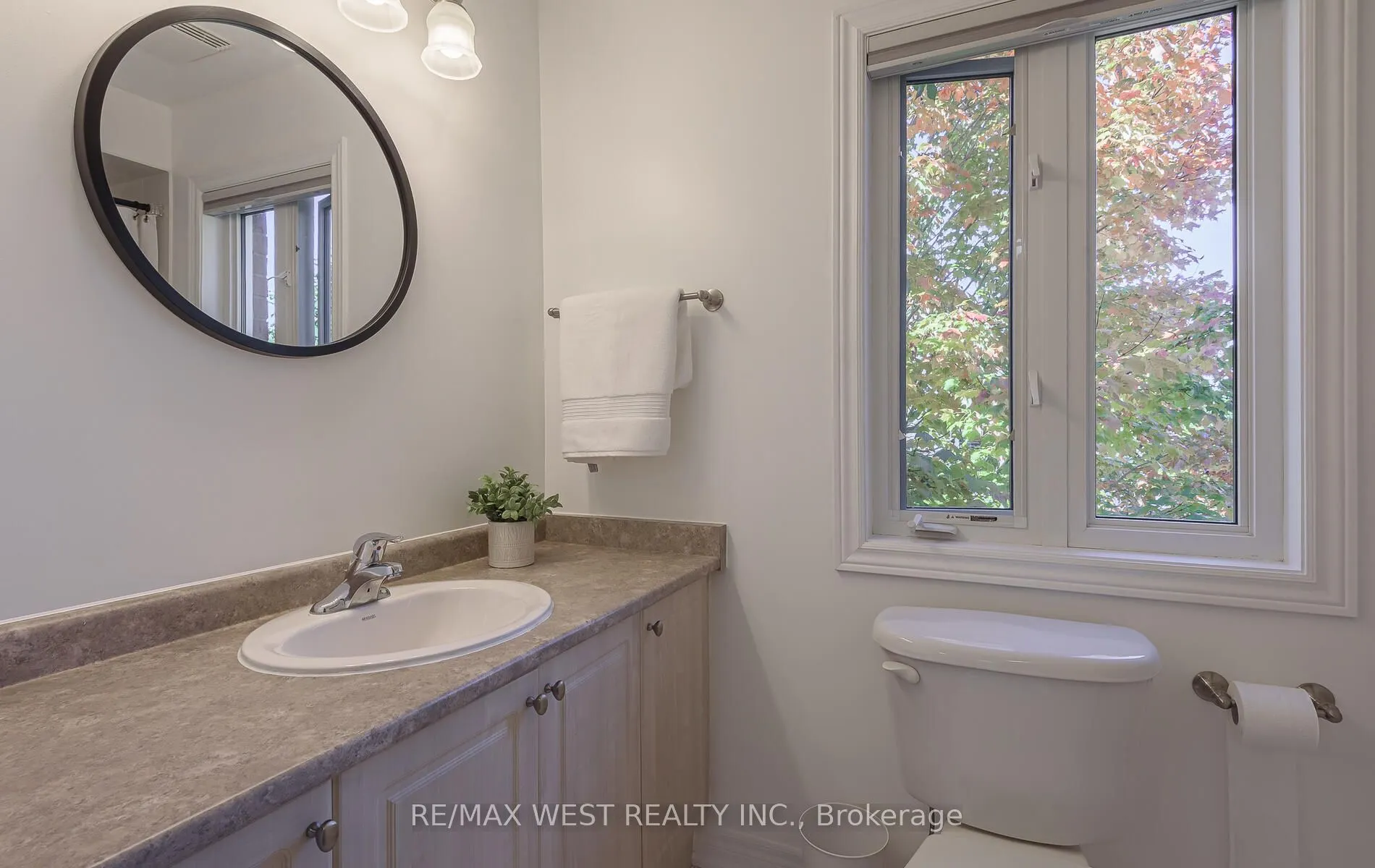 41 North Riverdale Drive