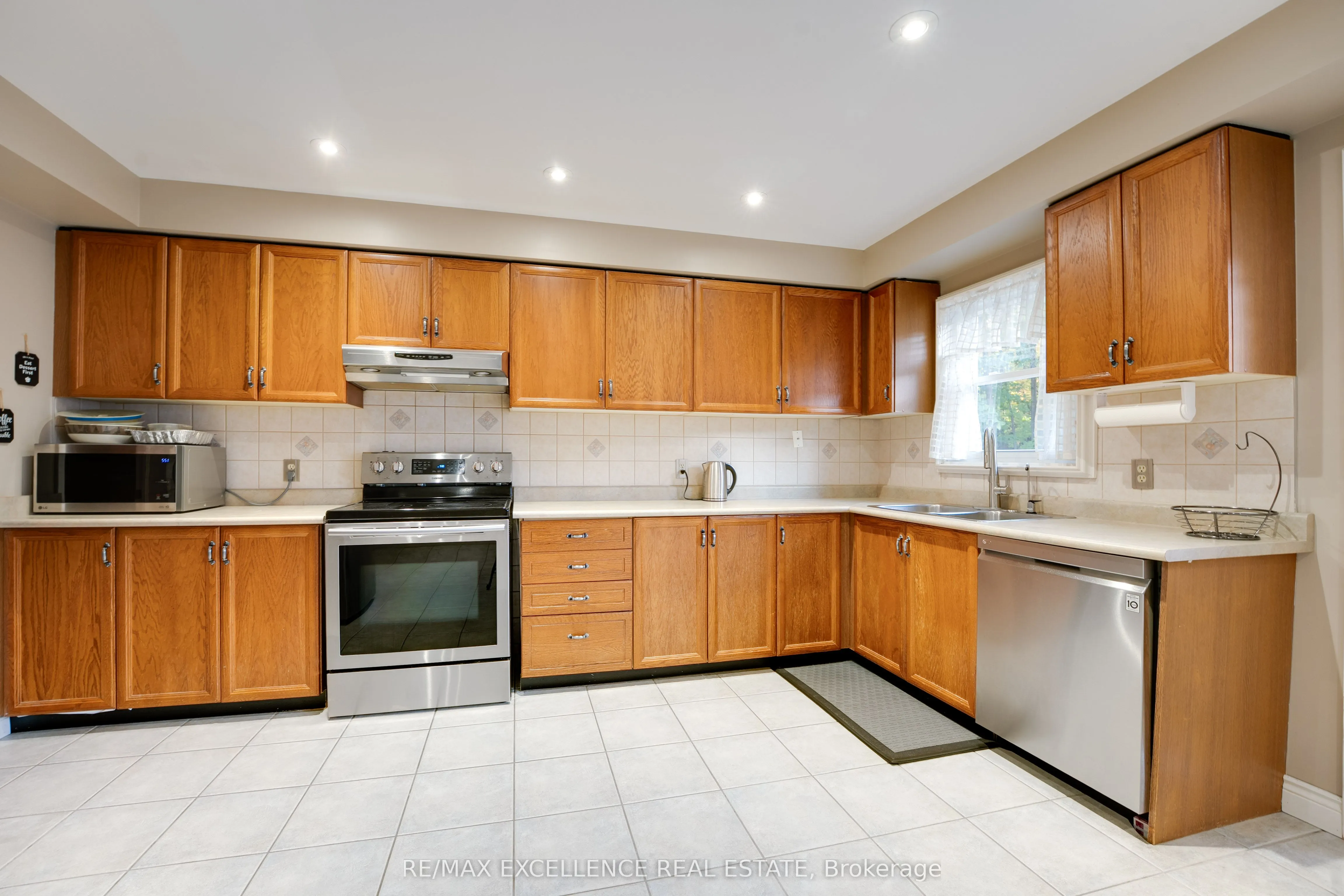 14 Nymark Place