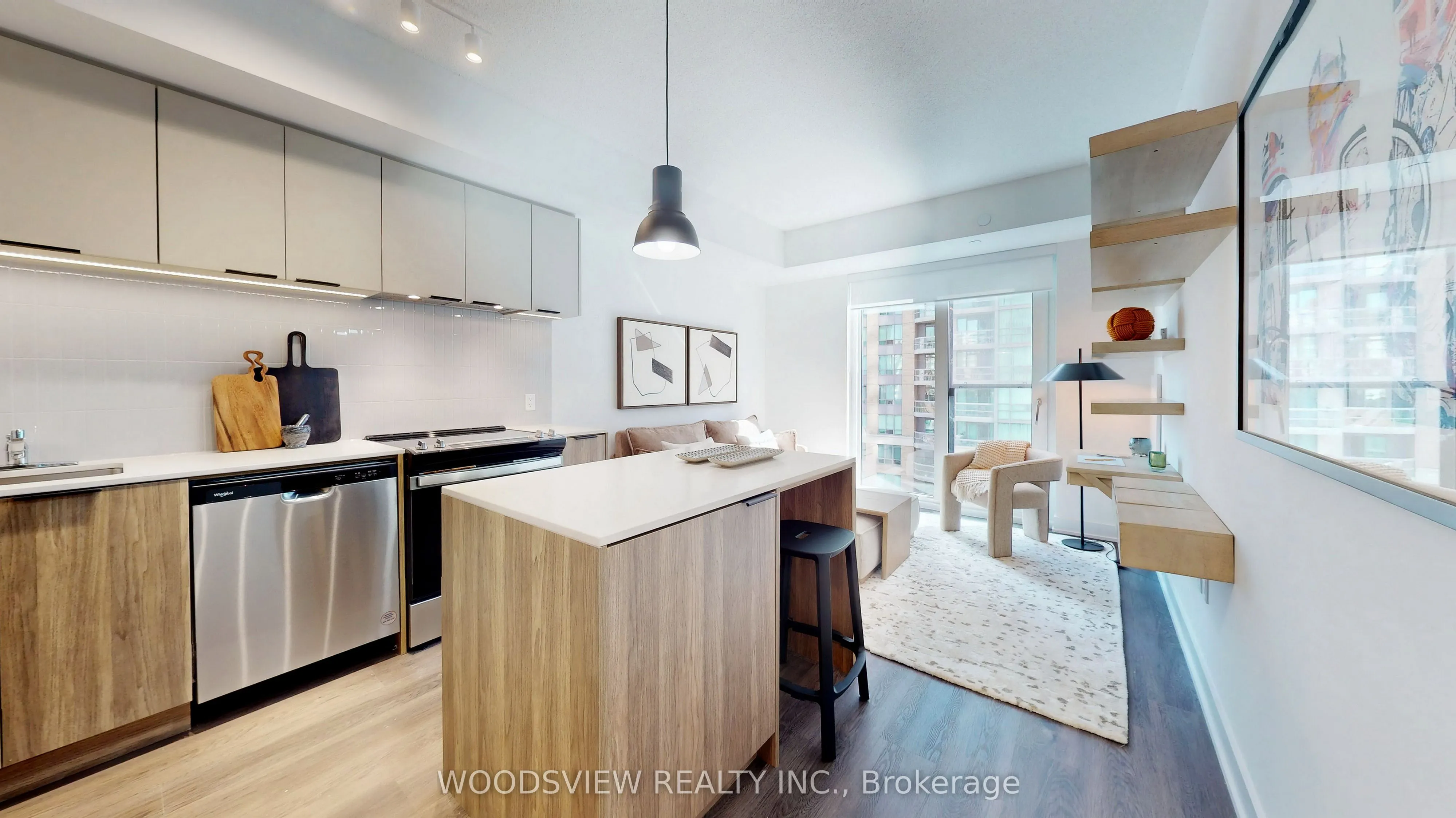 185 Enfield Place, #2005