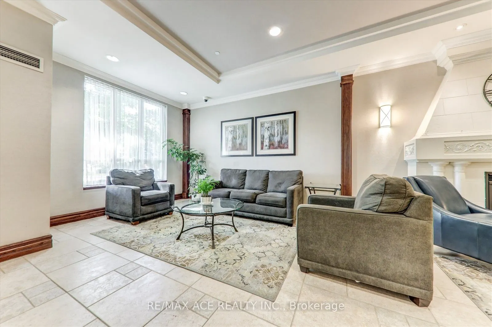 2545 Erin Centre Boulevard #1803