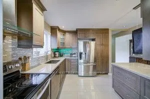 21 Lakeland Drive