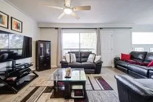 21 Lakeland Drive
