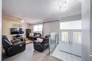21 Lakeland Drive