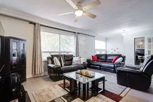 21 Lakeland Drive