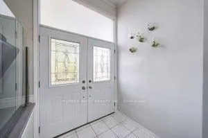 21 Lakeland Drive