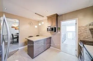 21 Lakeland Drive