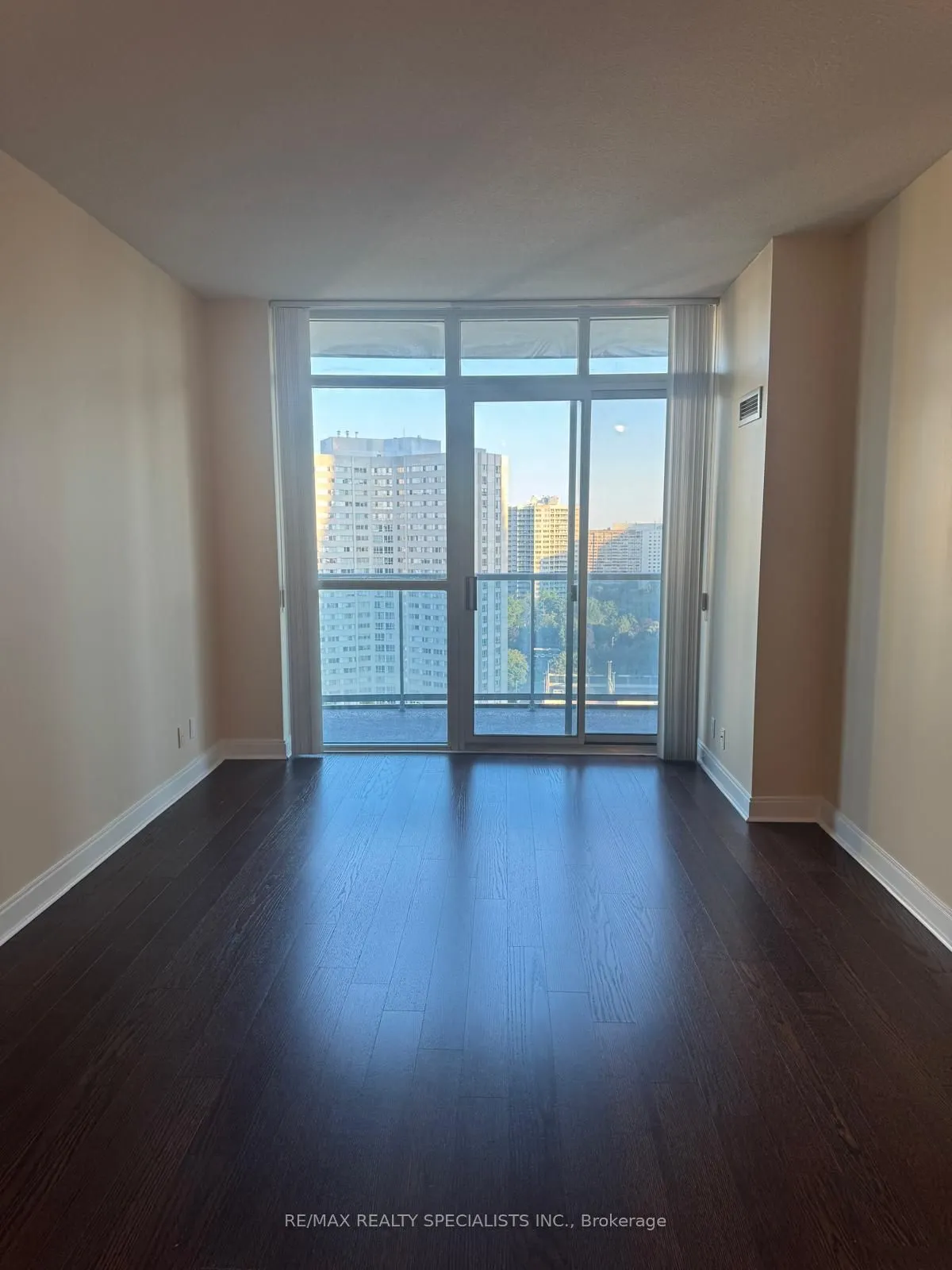 80 Absolute Avenue, #1605