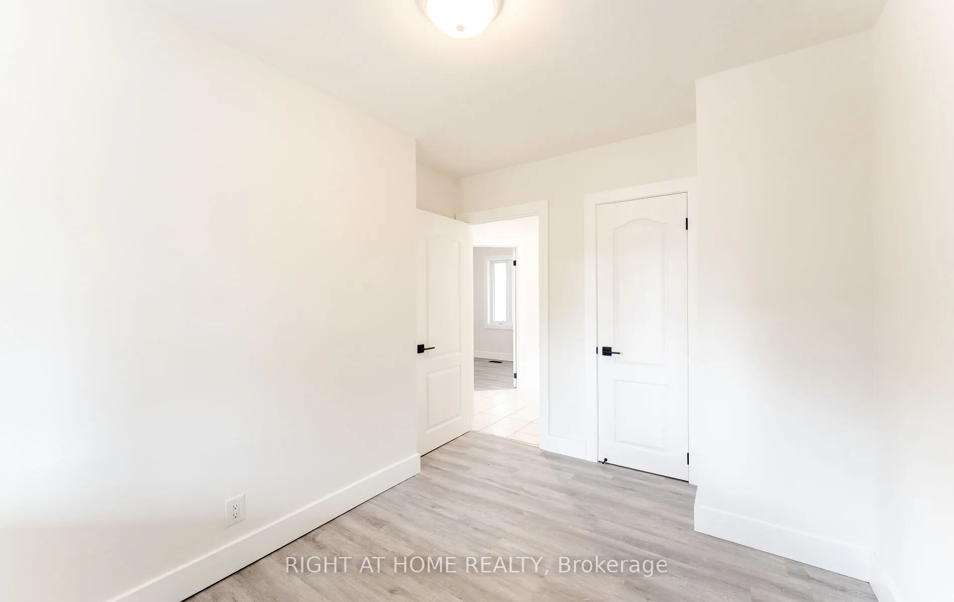 22 Pleasant Home Boulevard