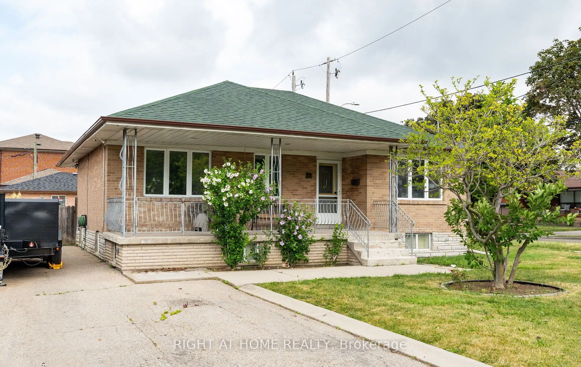 22 Pleasant Home Boulevard