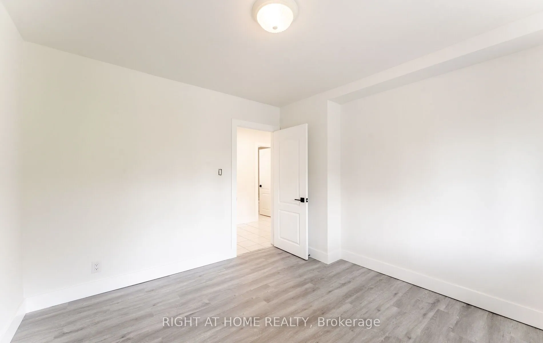 22 Pleasant Home Boulevard