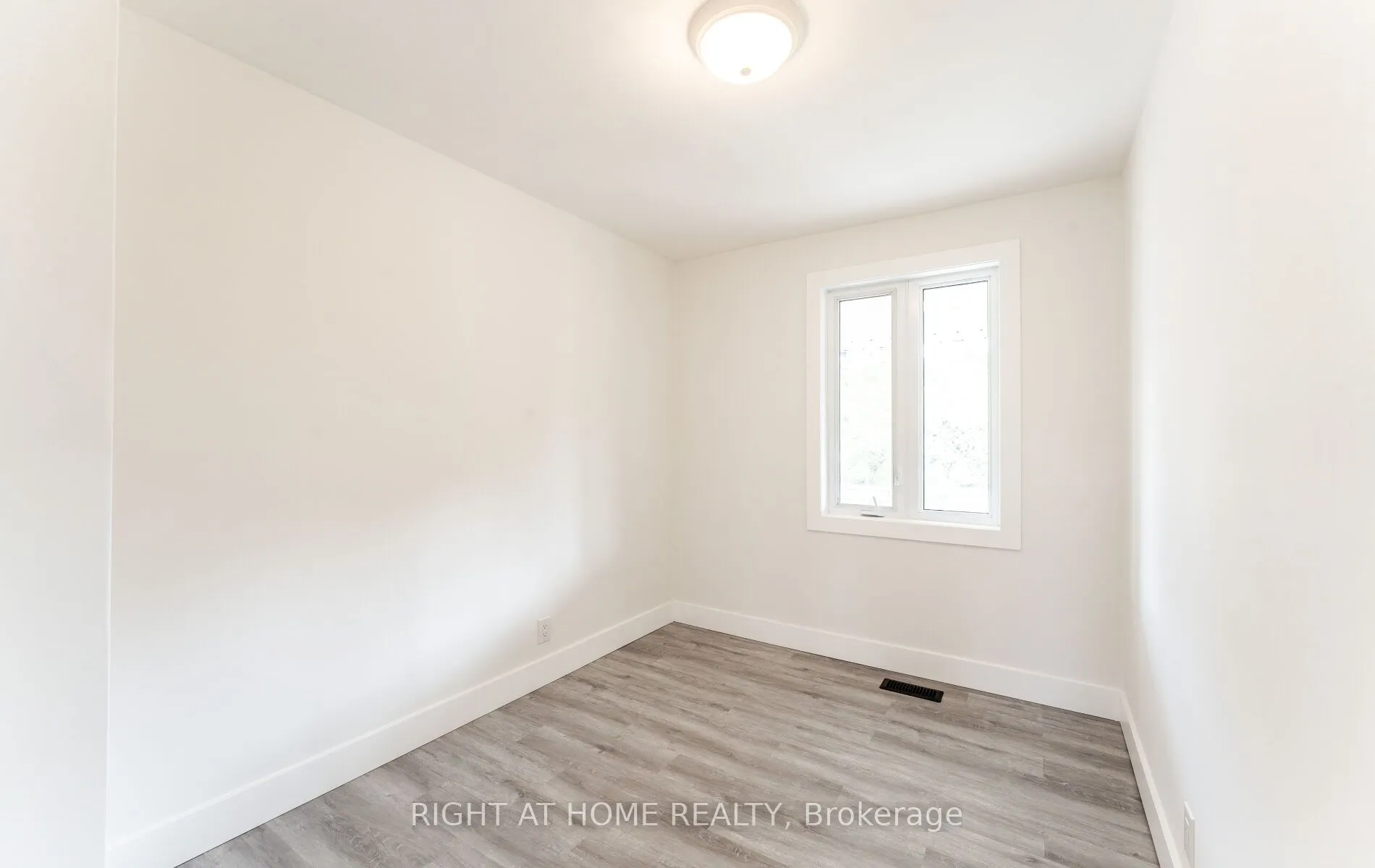 22 Pleasant Home Boulevard