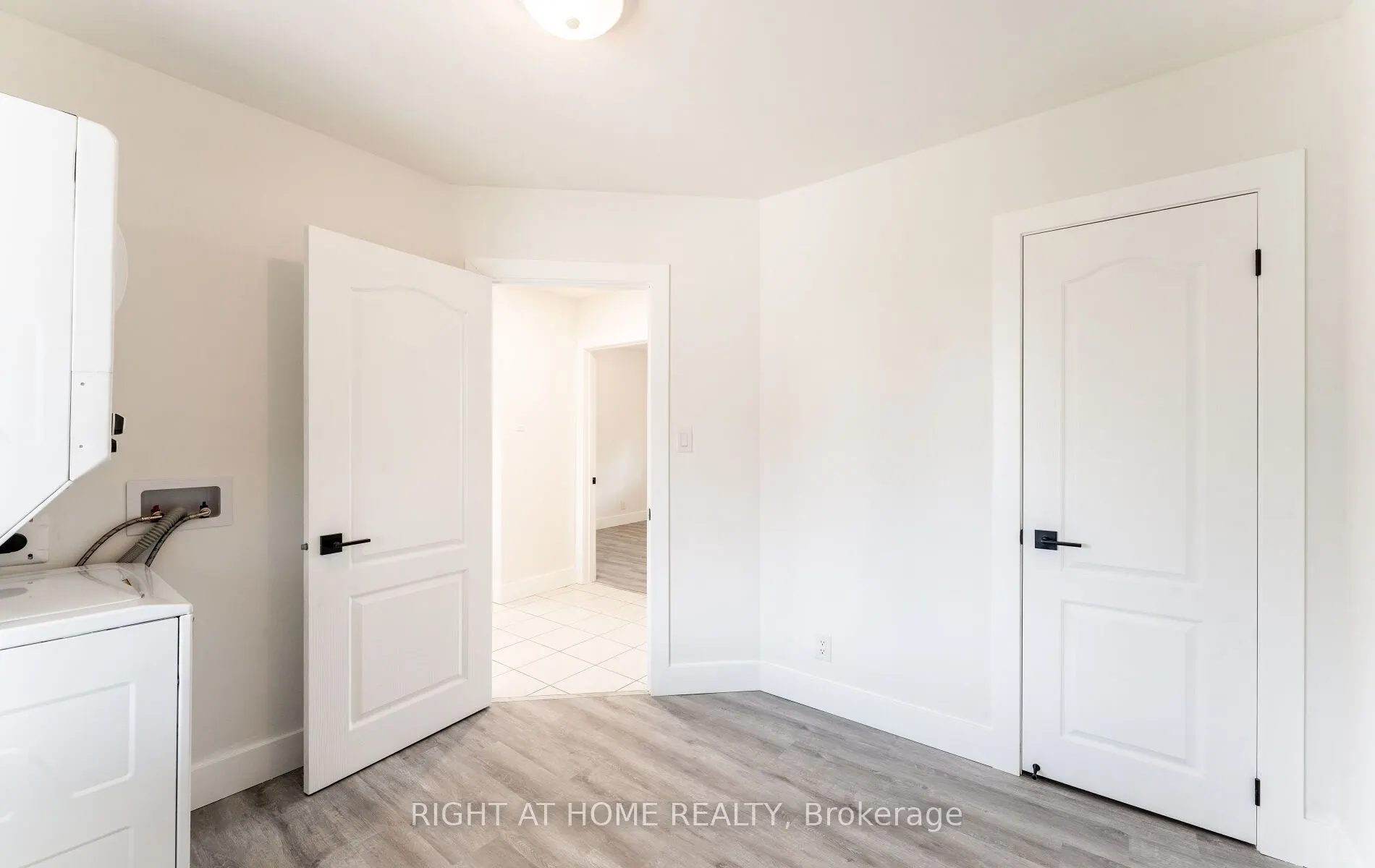 22 Pleasant Home Boulevard