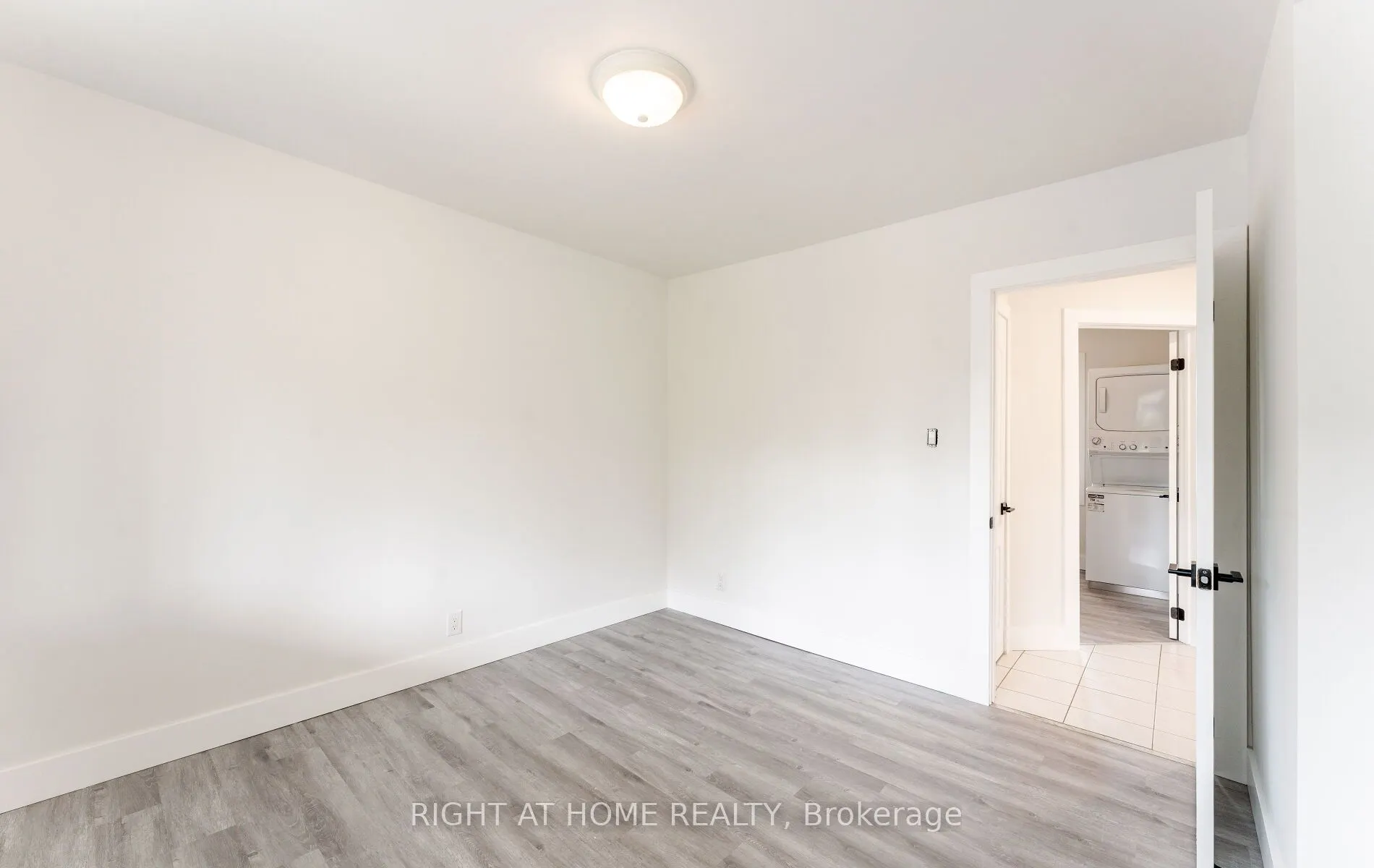 22 Pleasant Home Boulevard