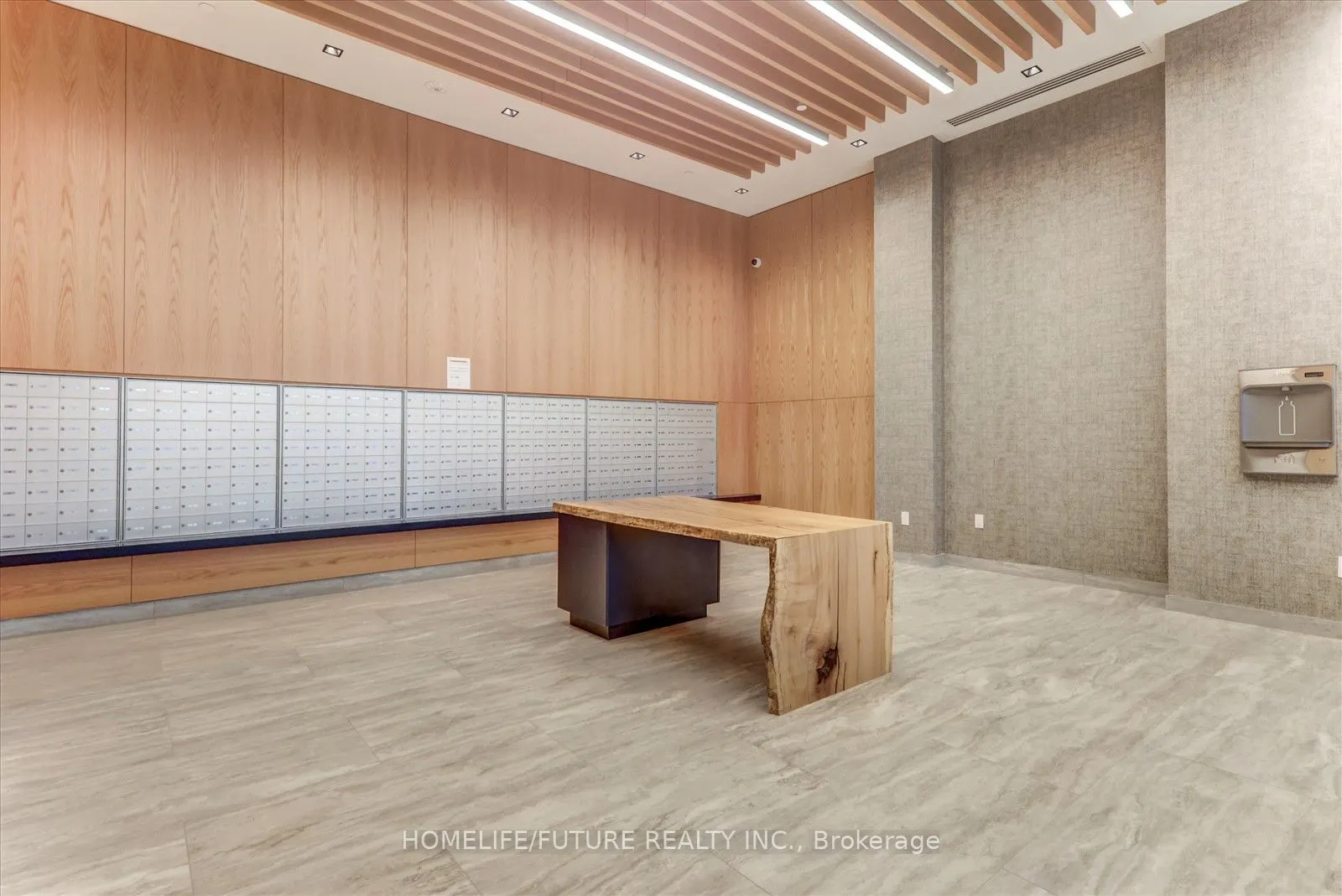 2485 Eglinton Avenue, ## 704