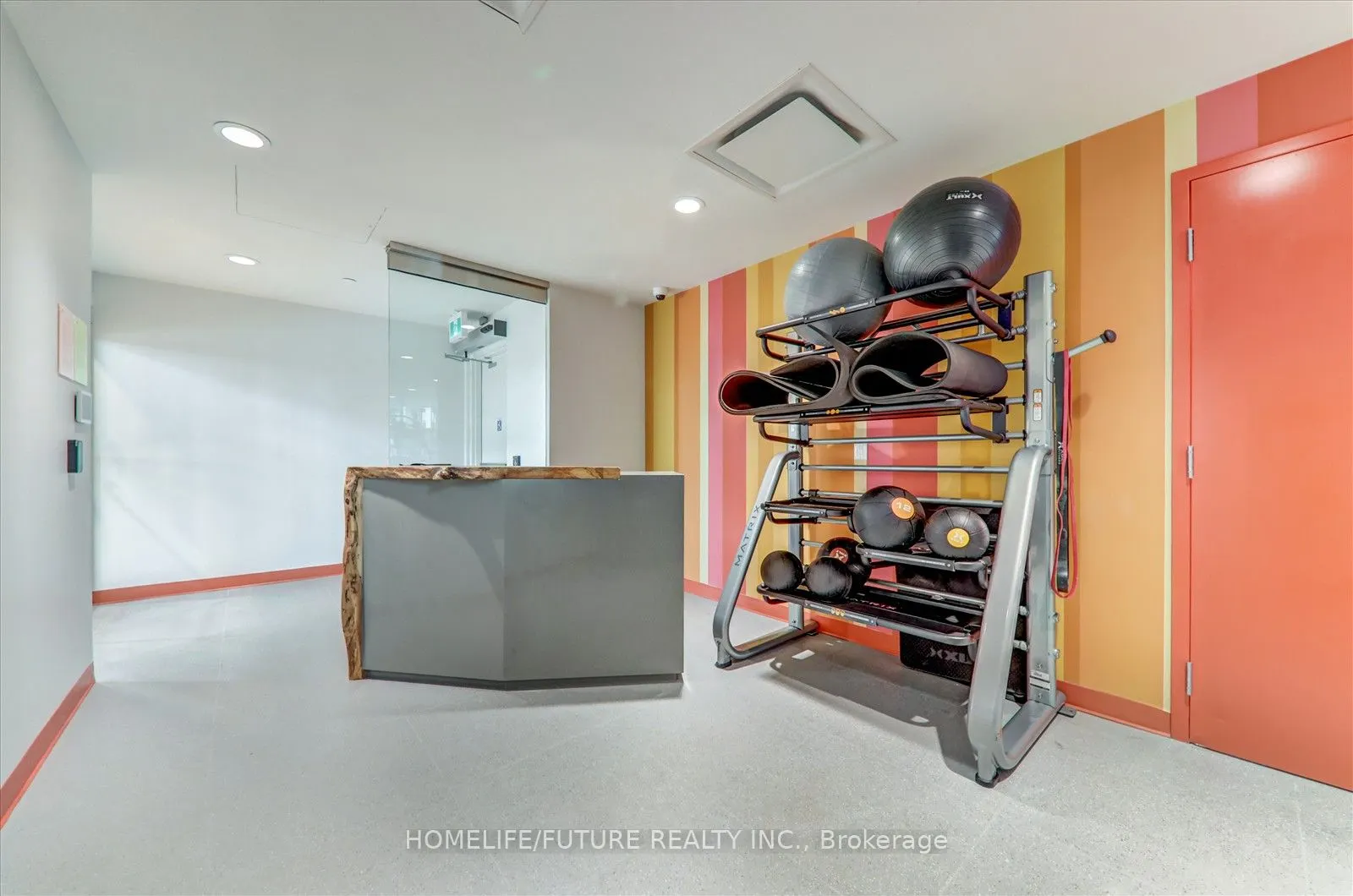 2485 Eglinton Avenue, ## 704