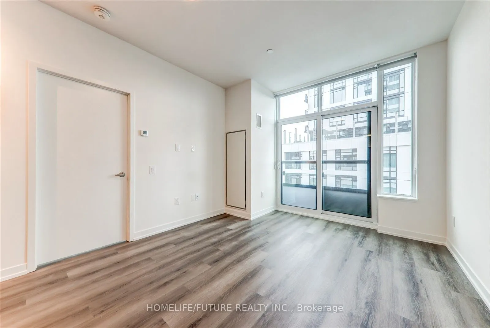 2485 Eglinton Avenue, ## 704