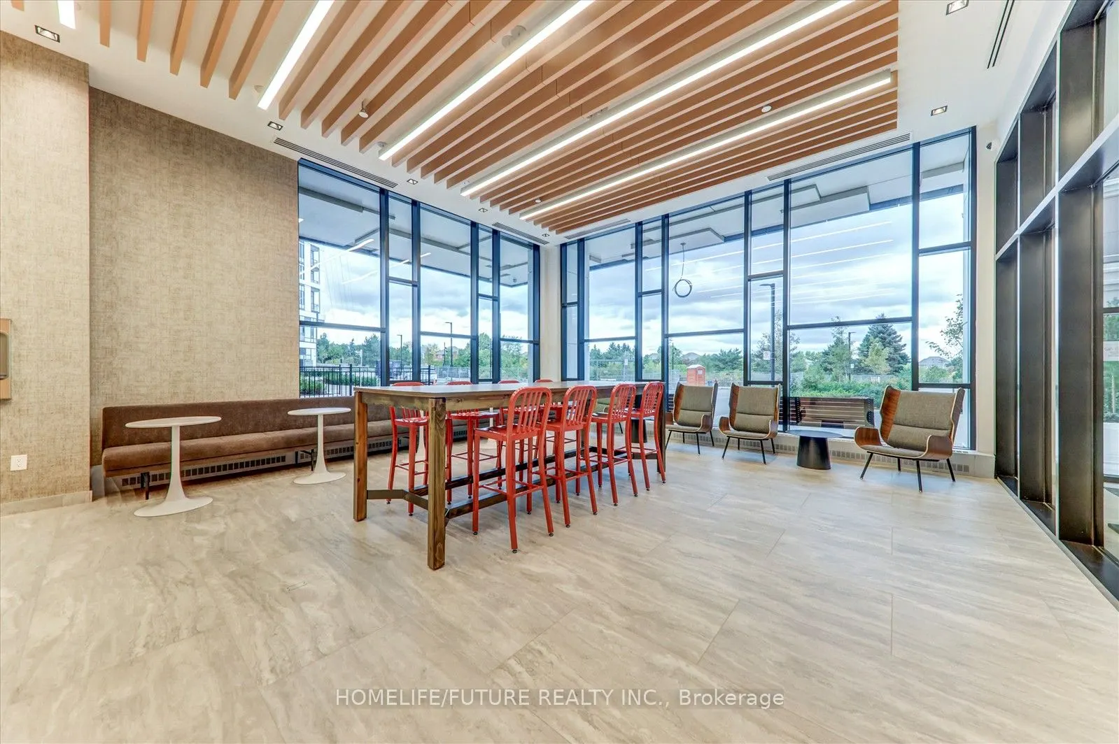 2485 Eglinton Avenue, ## 704