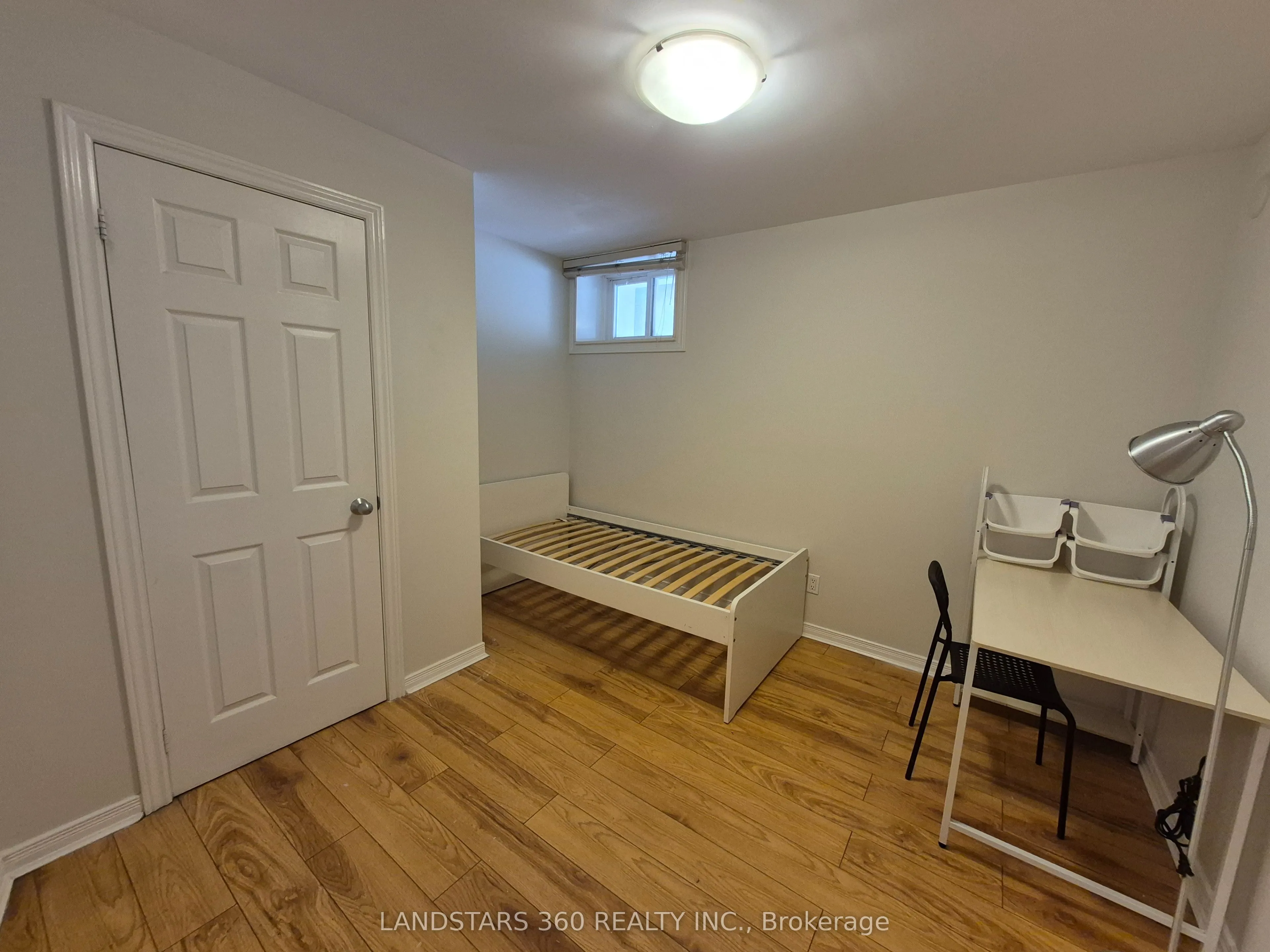 49 Boon Avenue, #Lower