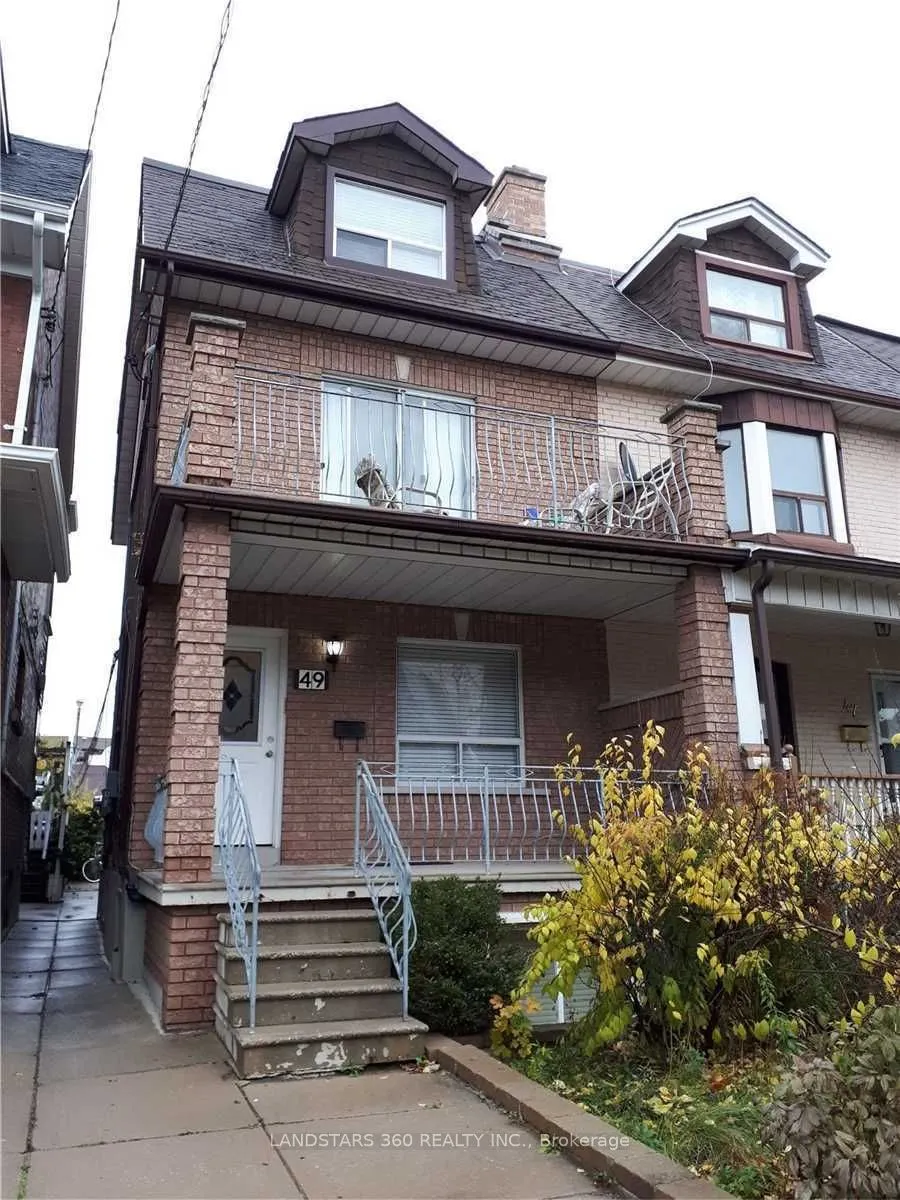 49 Boon Avenue, #Lower