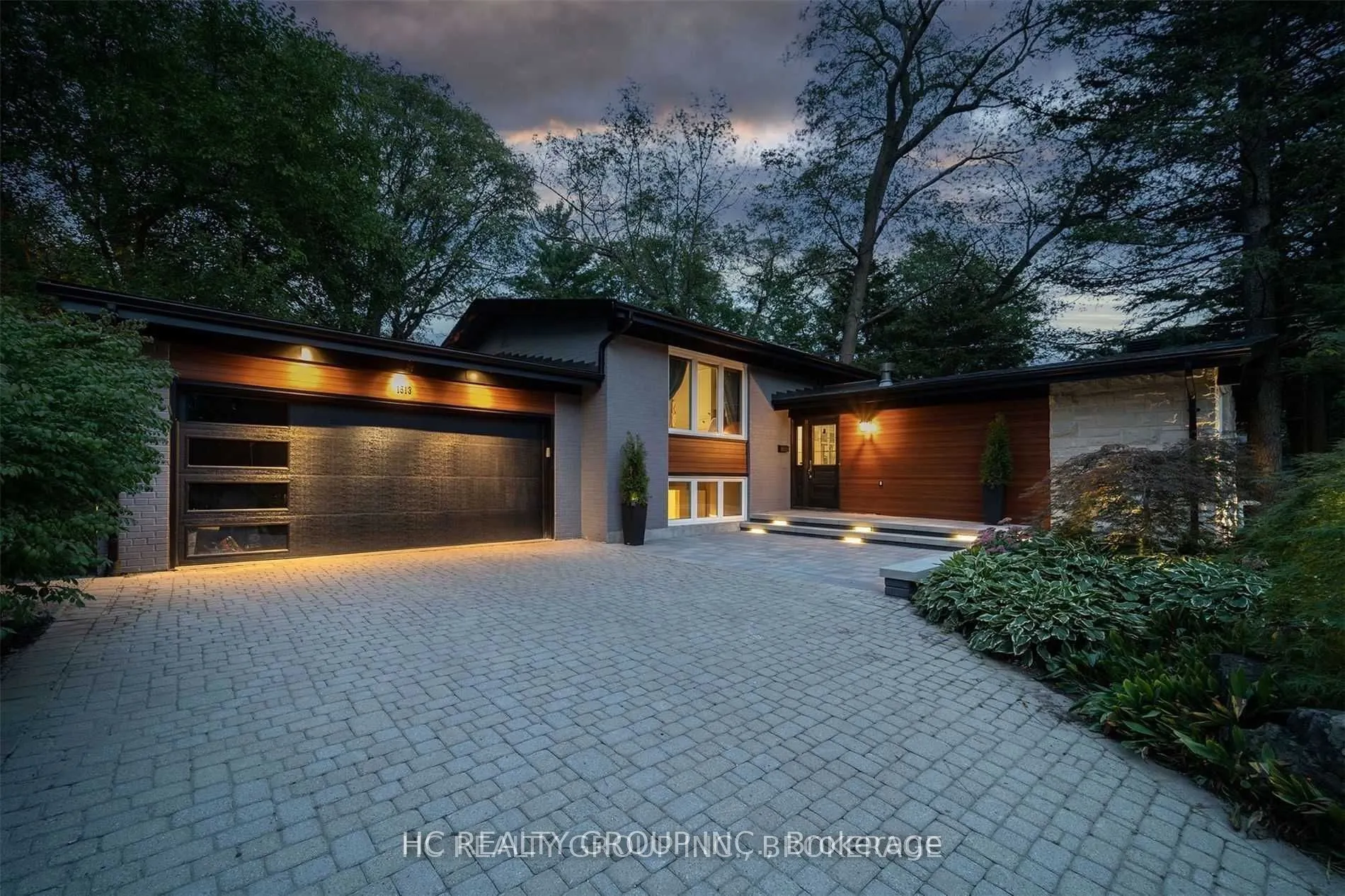 1513 Merrow Road