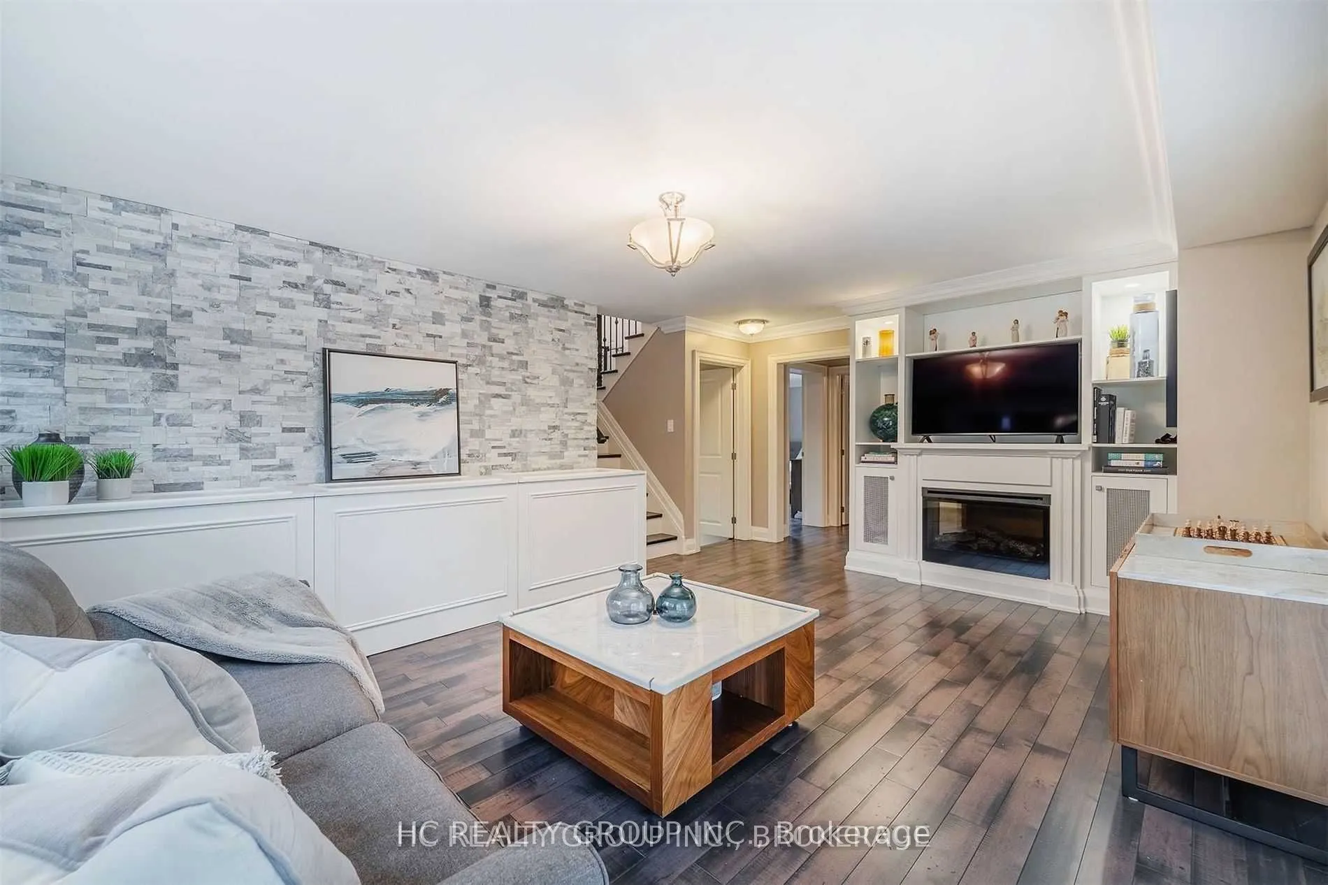 1513 Merrow Road