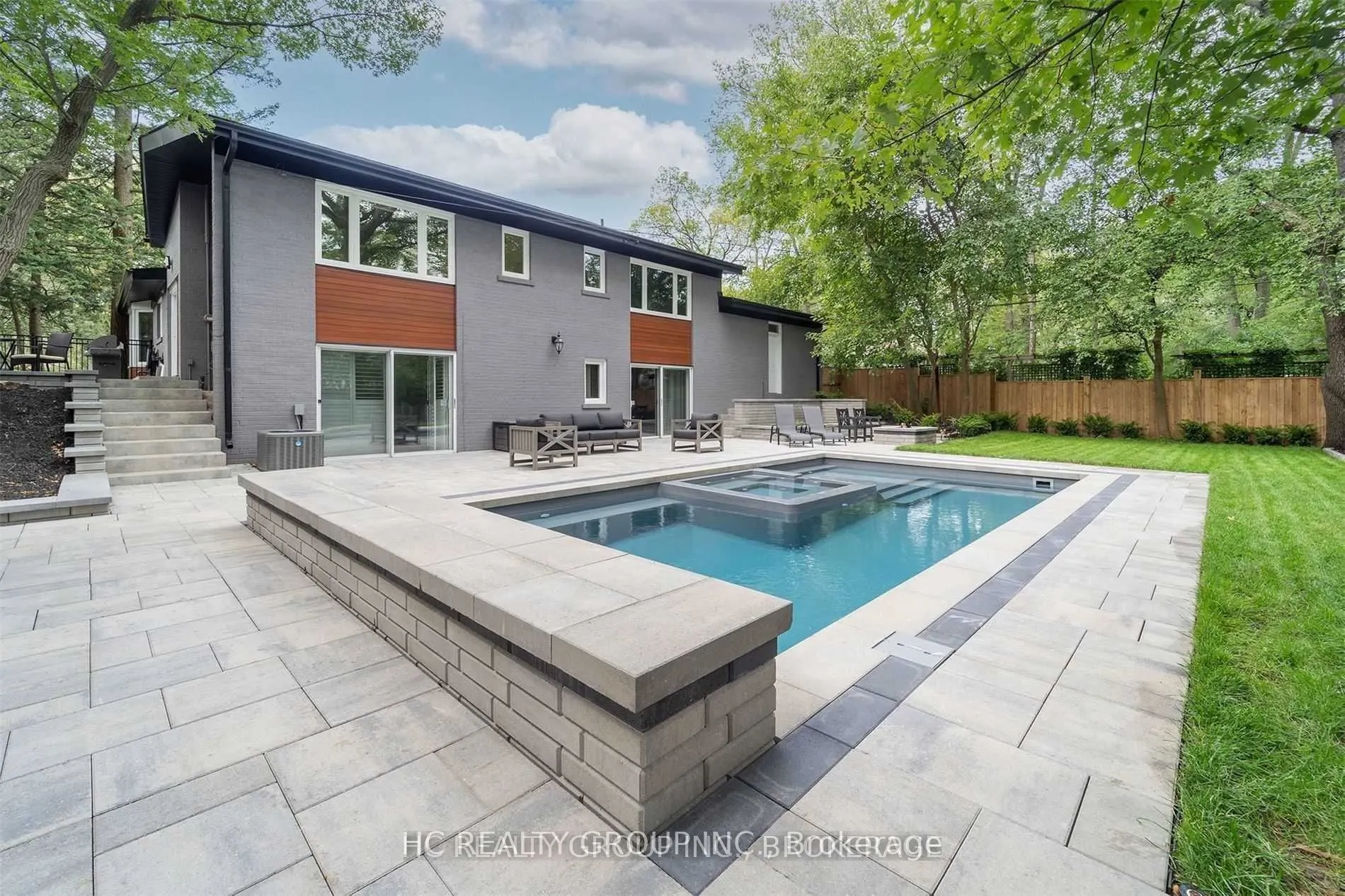 1513 Merrow Road