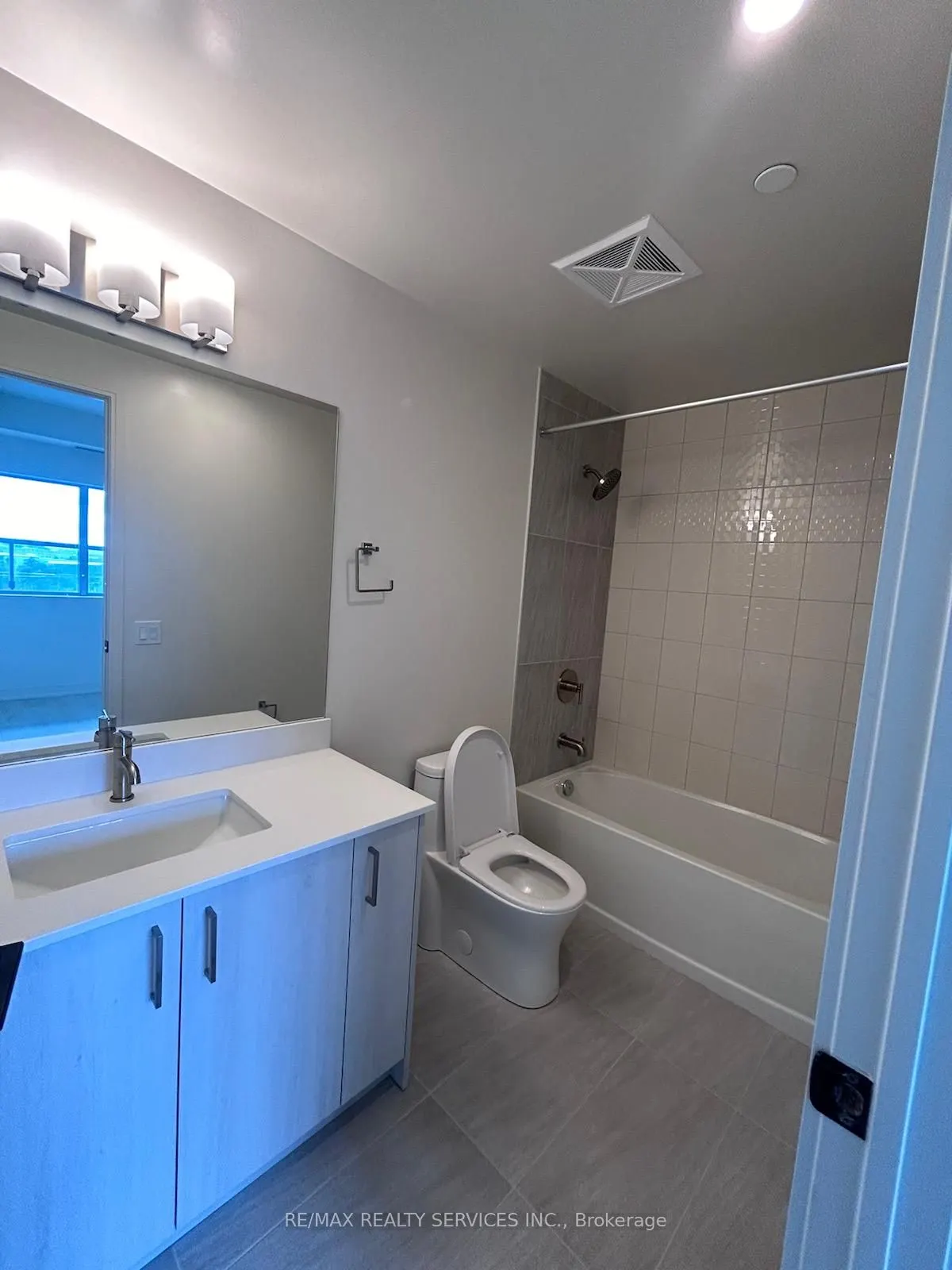 8010 Derry Road, #506
