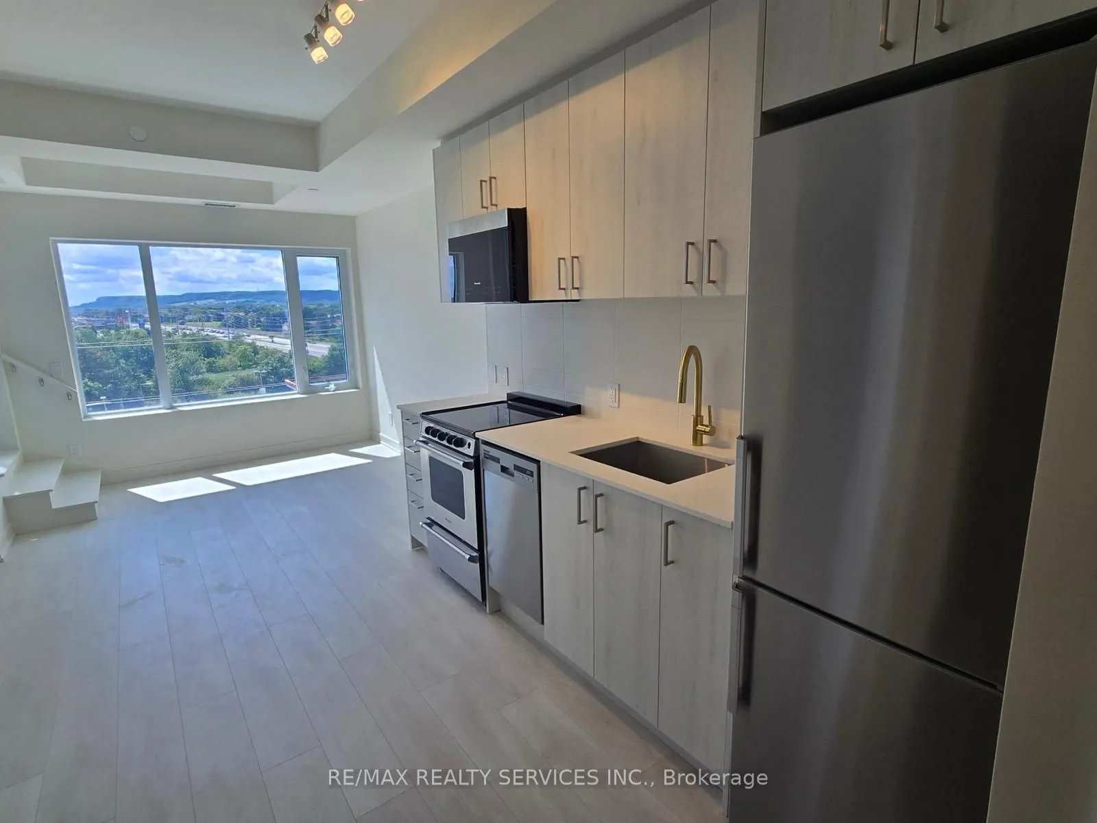 8010 Derry Road, #506