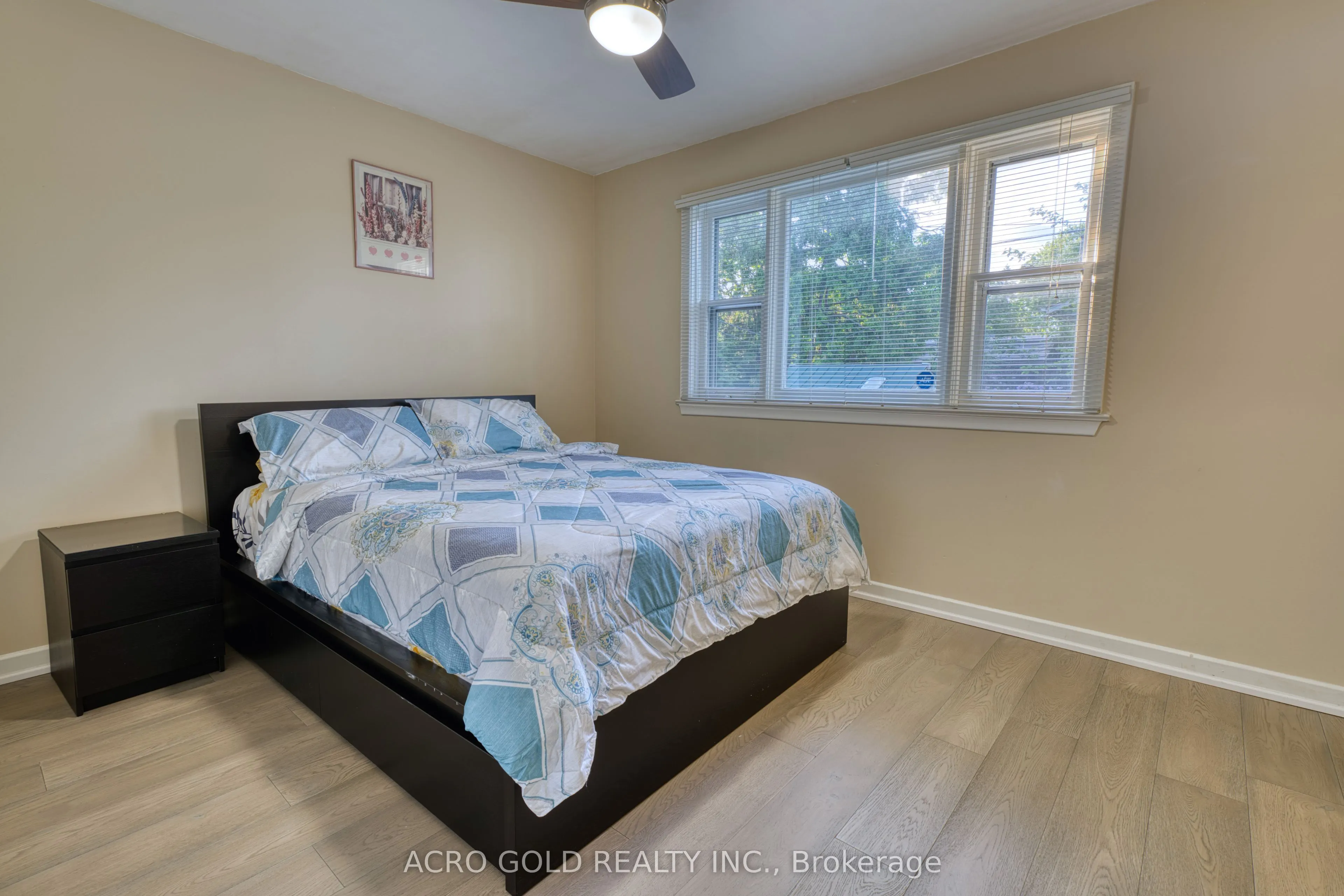 10 Kennebec Crescent