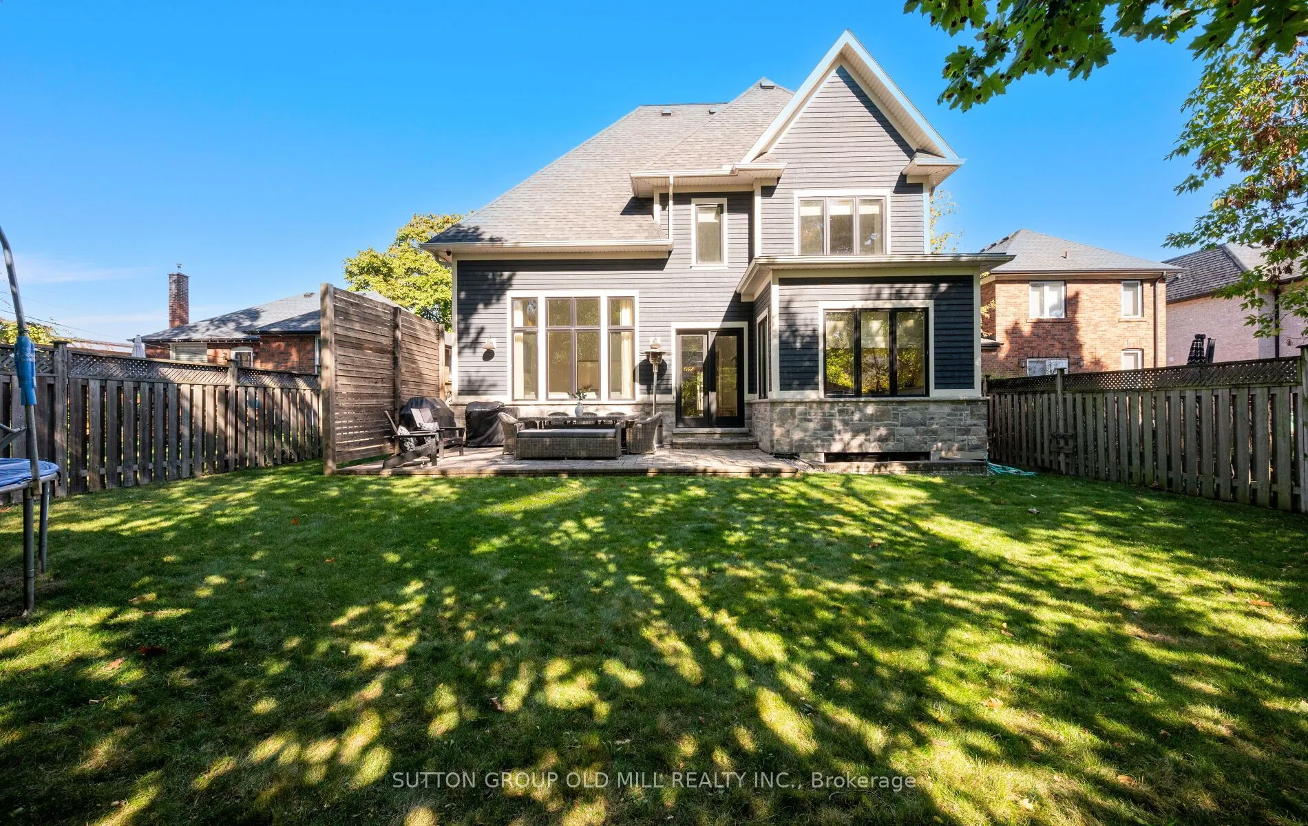 8 Cumberland Drive