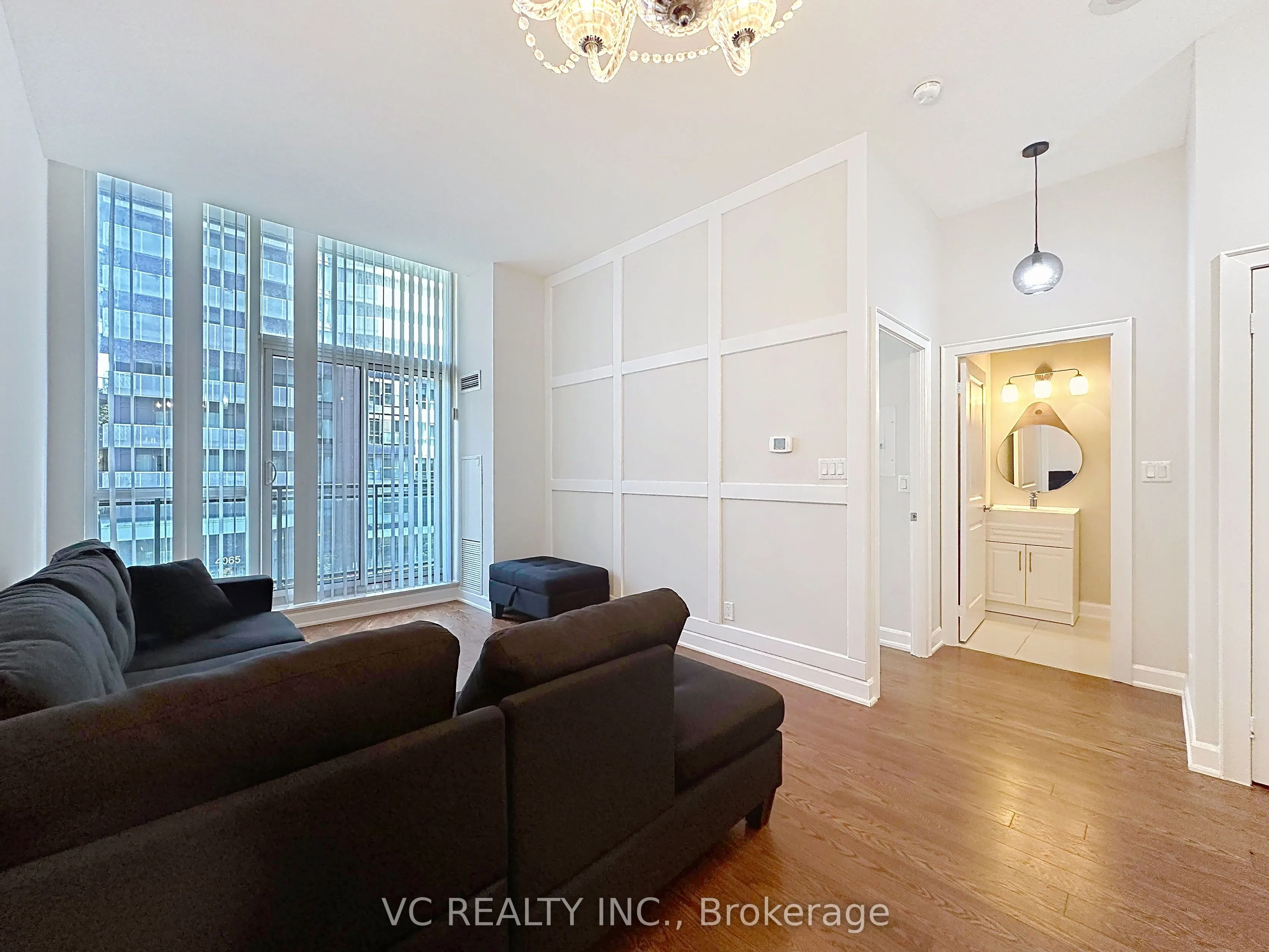 4070 Confederation Parkway E, #301