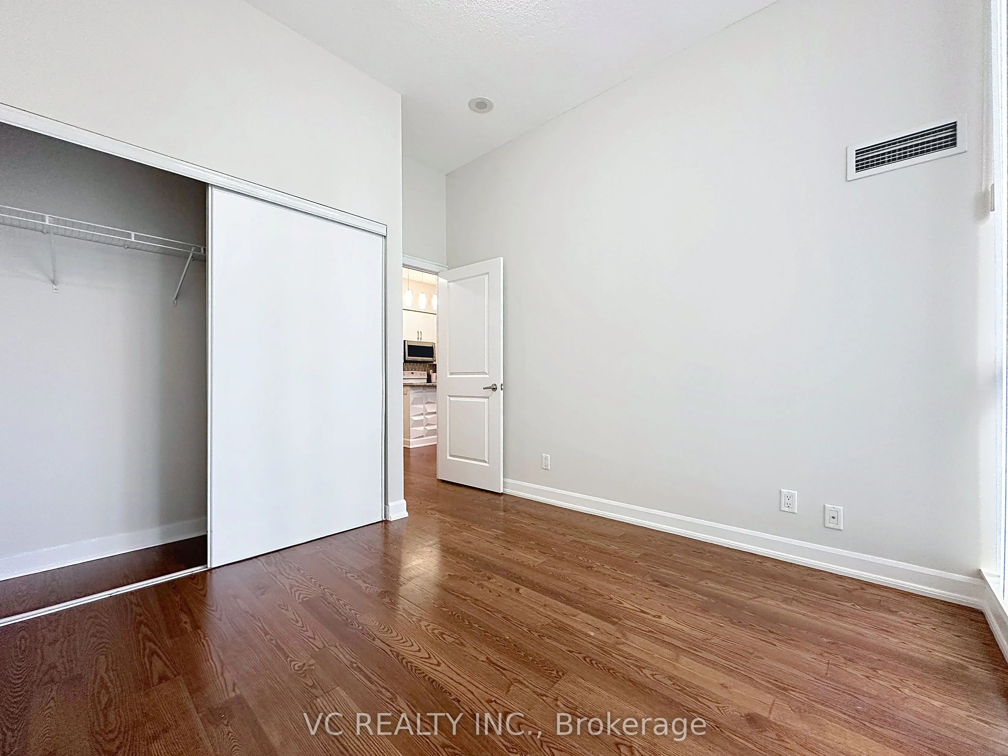 4070 Confederation Parkway E, #301