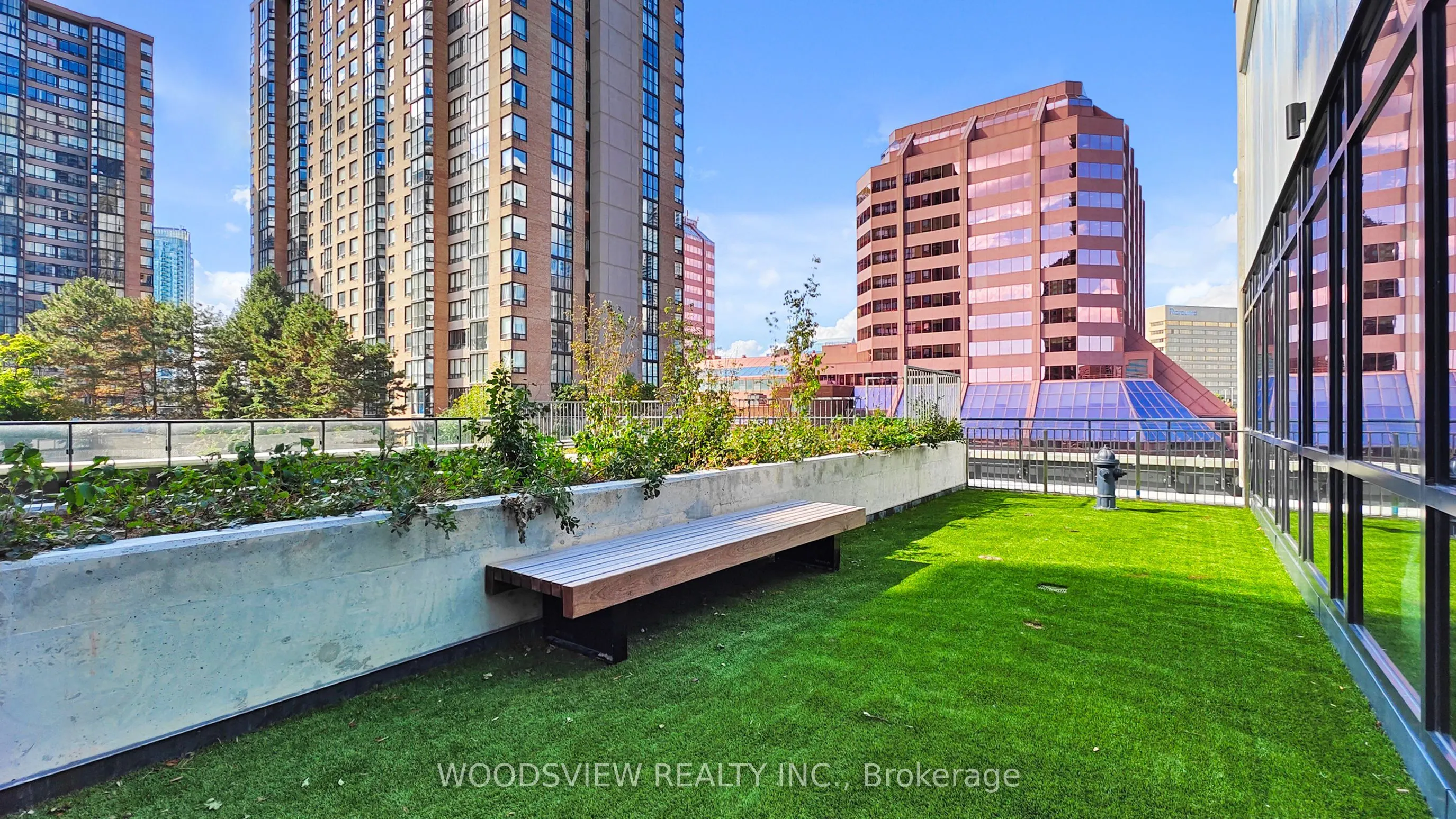 185 Enfield Place, #2709