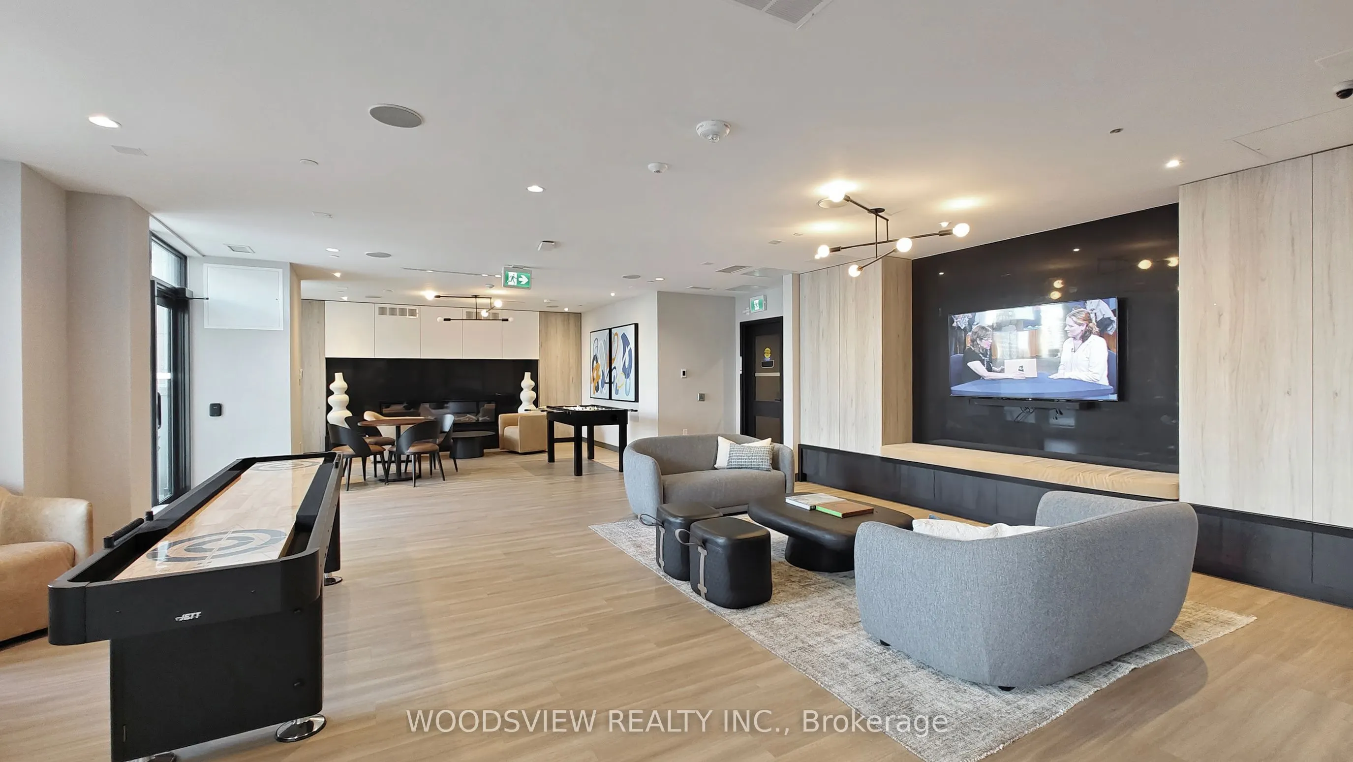 185 Enfield Place, #2709