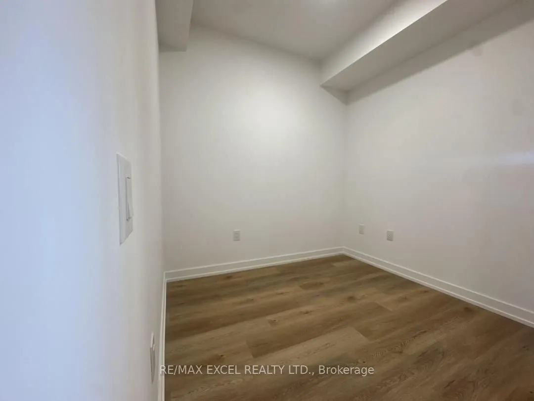 395 SQUARE ONE Drive, #902